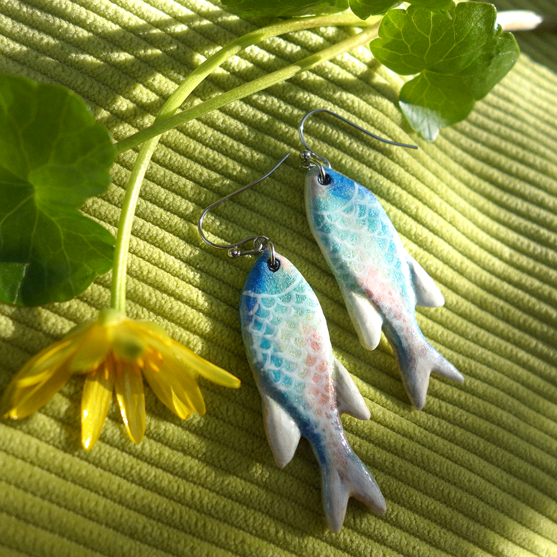 Cercei Peștișori - bijuterii - cercei - cercei cu figurine - Artynos.ro