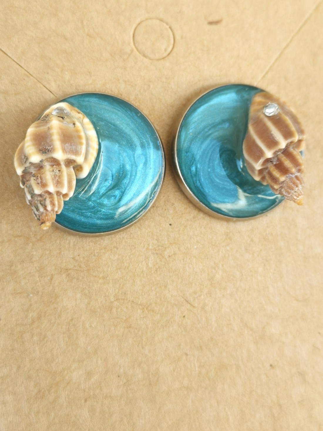 Cercei La Mare model 3 - bijuterii - cercei - cercei rotunzi - Artynos.ro Cercei La Mare model 3 - bijuterii - cercei - cercei rotunzi - Artynos.ro