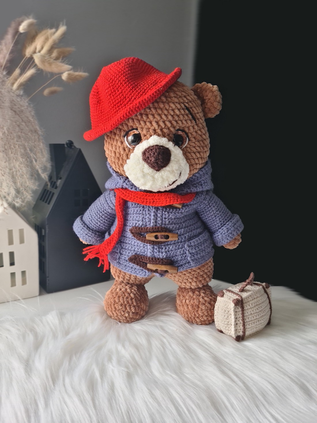 Ursulețul Paddington croșetat  cu valiză cadou din bumbac! - jucării și echipamente pentru copii - plușuri - personaje de basm din pluș - Artynos.ro