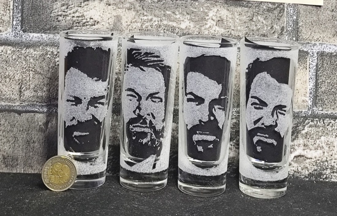 Bud Spencer 4/2 Pahar de sticlă gravat manual  -  - Artynos.ro