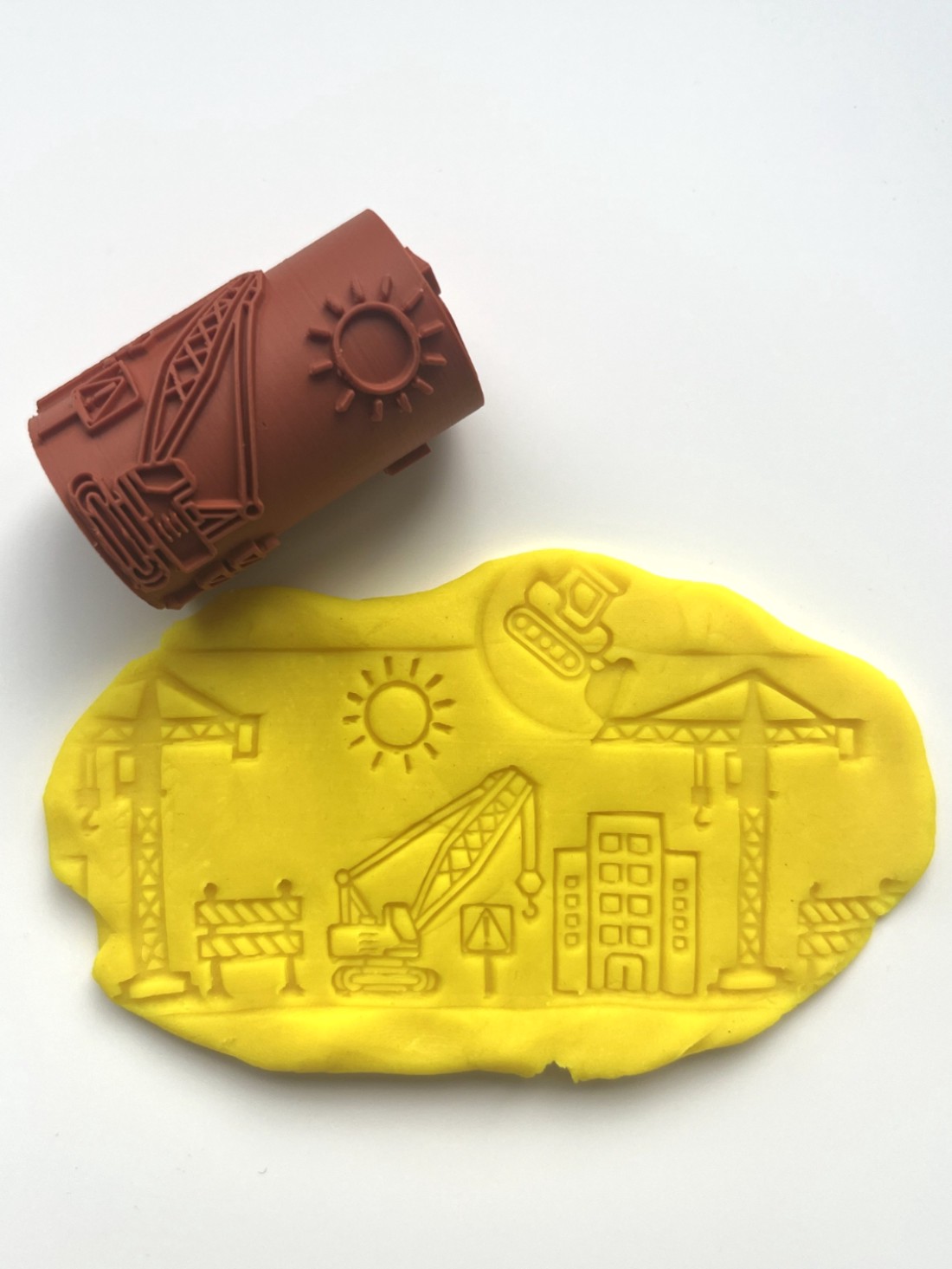 Rolă de modelare cu tematică de construcții / vehicule � Rolă de textură cu tematică de construcții � Modelator pentru plastilină și prăjituri � Rolă de modelare 3D -  - Artynos.ro