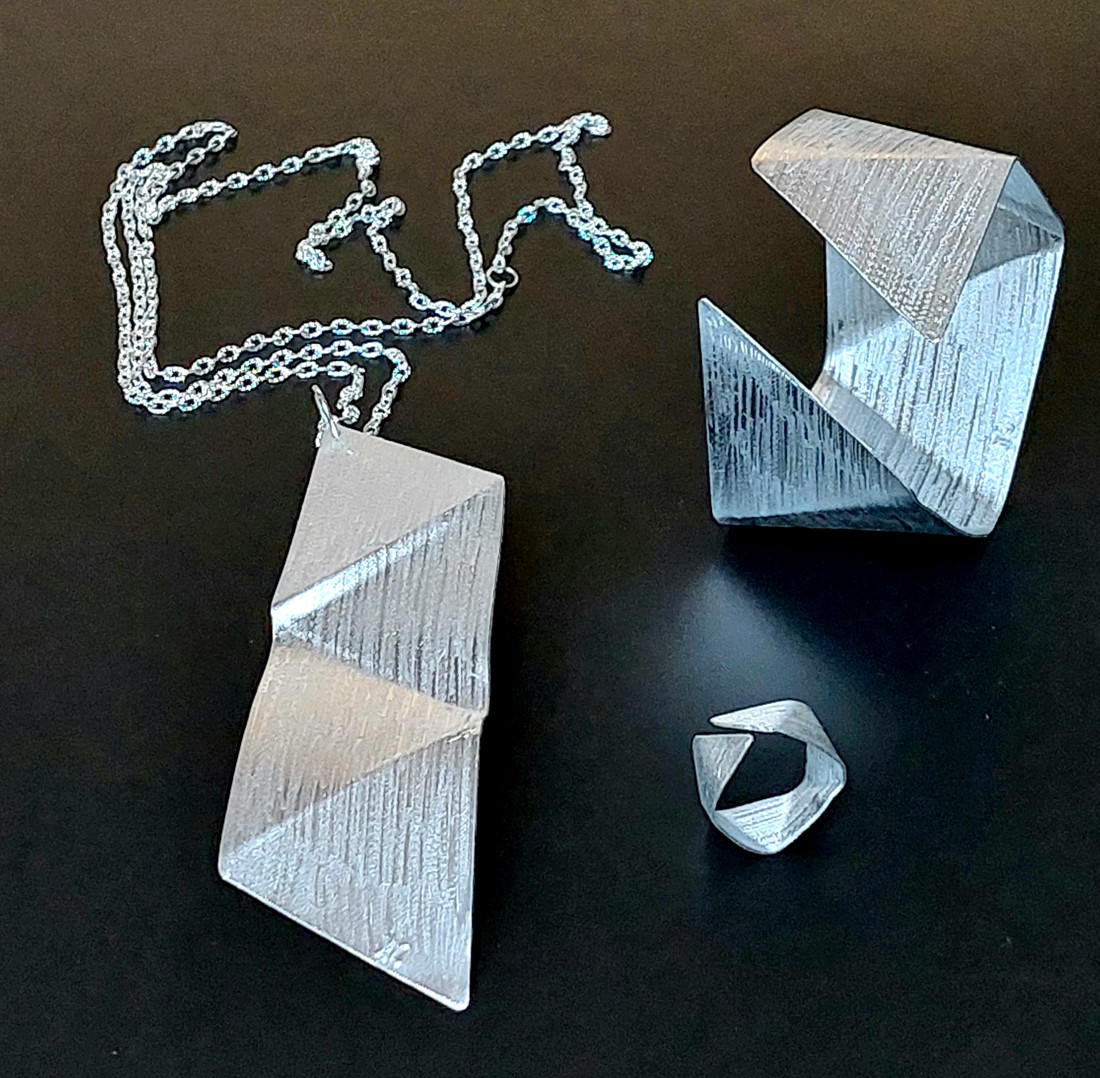 Minimală în formă de pană din aluminiu - bijuterii - seturi de bijuterii - Artynos.ro Minimală în formă de pană din aluminiu - bijuterii - seturi de bijuterii - Artynos.ro