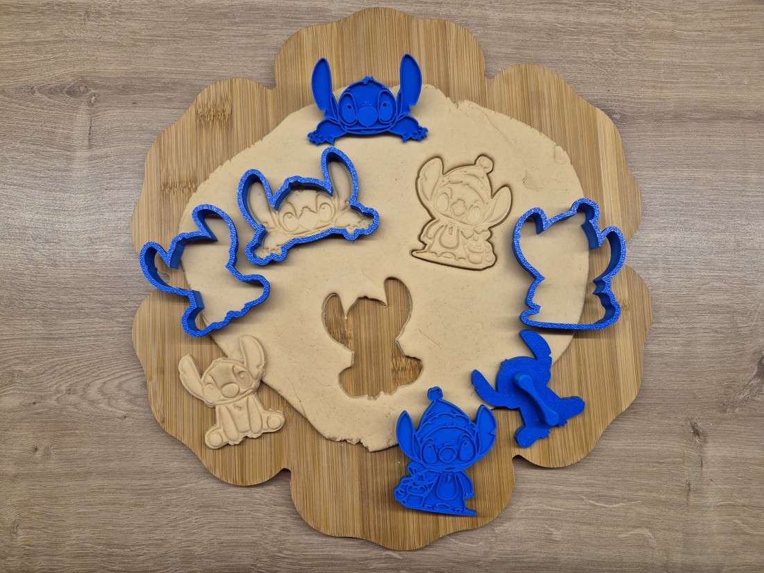 Formă de tăiat fursecuri Stitch � Formă de tăiat în formă de personaj din Lilo și Stitch � Imprimată 3D -  - Artynos.ro