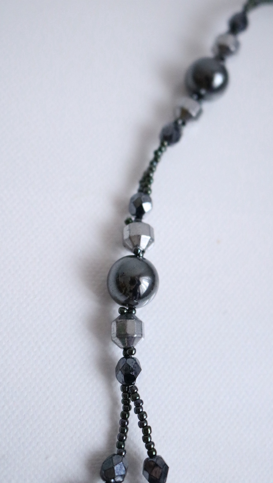 Colier statement argintiu - bijuterii - coliere - coliere din mărgele - Artynos.ro