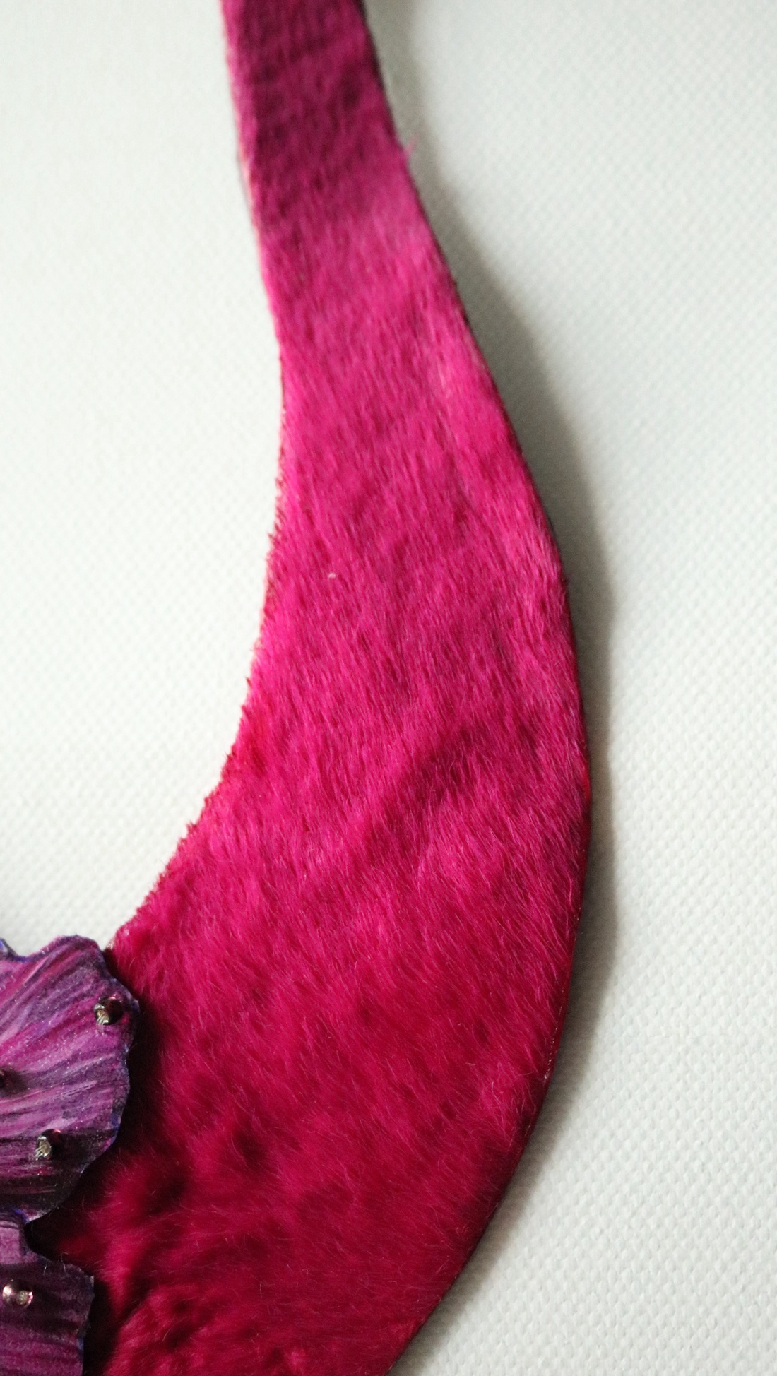 Colier cu fluture și hibiscus  - bijuterii - coliere - coliere cu pandative - Artynos.ro