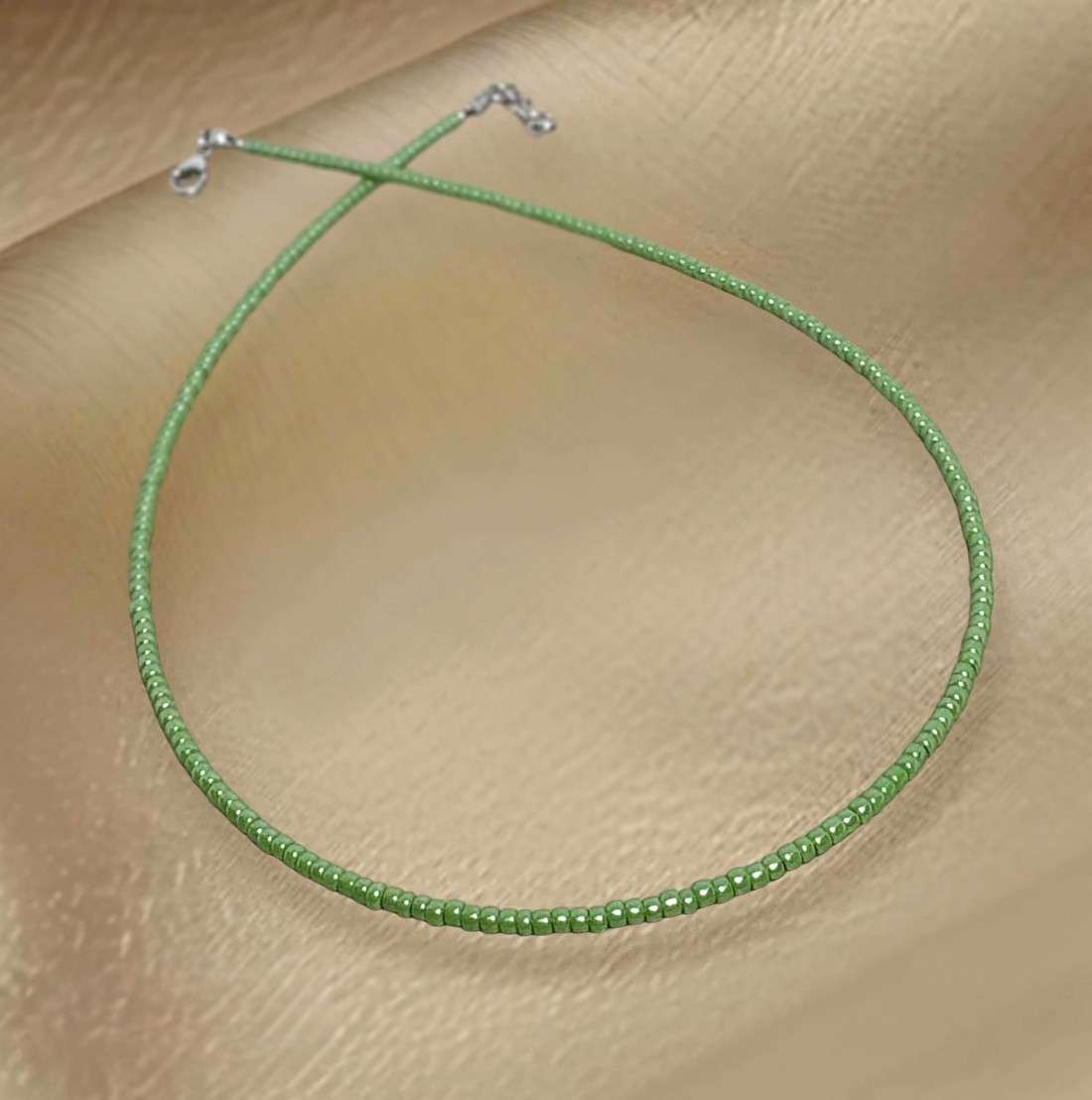 Colier minimalist din margelute japoneze de culoare verde menta. - bijuterii - coliere - coliere cu mărgele - Artynos.ro Colier minimalist din margelute japoneze de culoare verde menta. - bijuterii - coliere - coliere cu mărgele - Artynos.ro