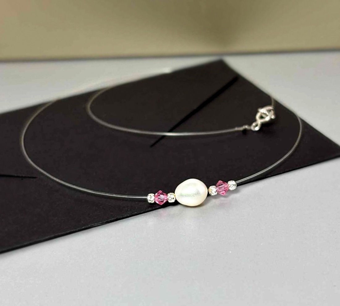 Colier minimalist din perla de cultura pe fir transparent. - bijuterii - coliere - coliere din mărgele - Artynos.ro