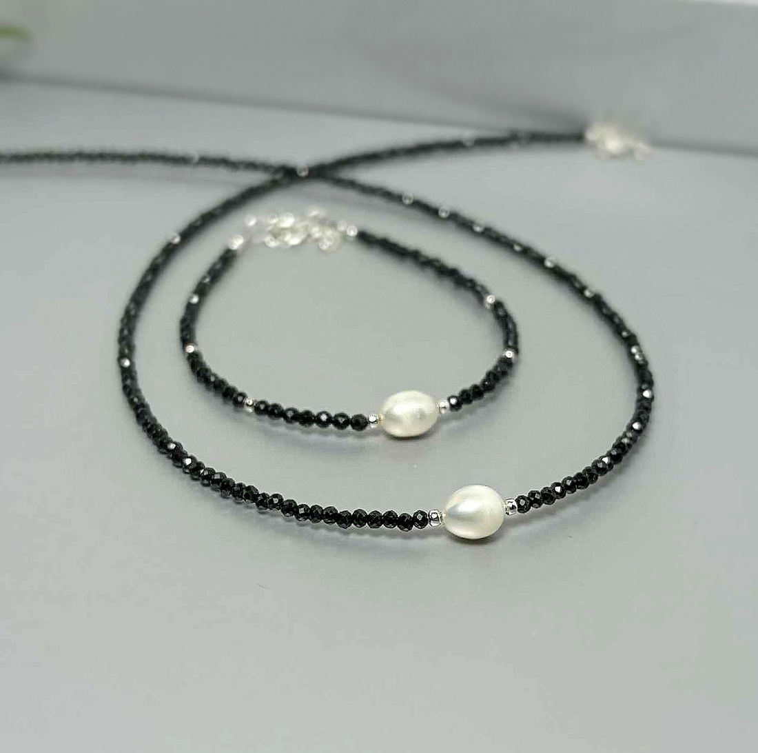 Set colier si bratara din spinel cu perle de cultura - bijuterii - coliere - coliere din mărgele - Artynos.ro