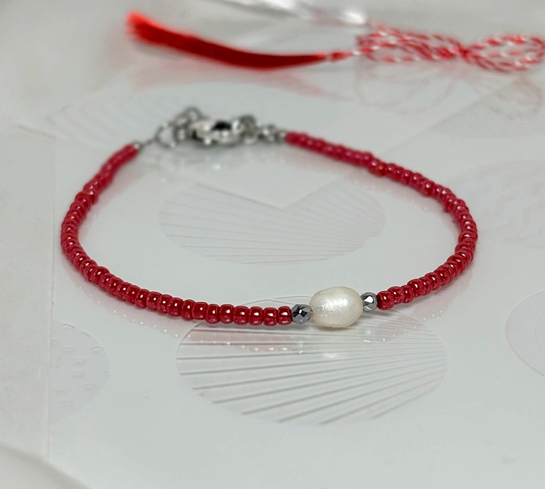 Bratara martisor cu margele Miyuki Rocailles, perla cultura si hematit - bijuterii - mărțișor - Artynos.ro