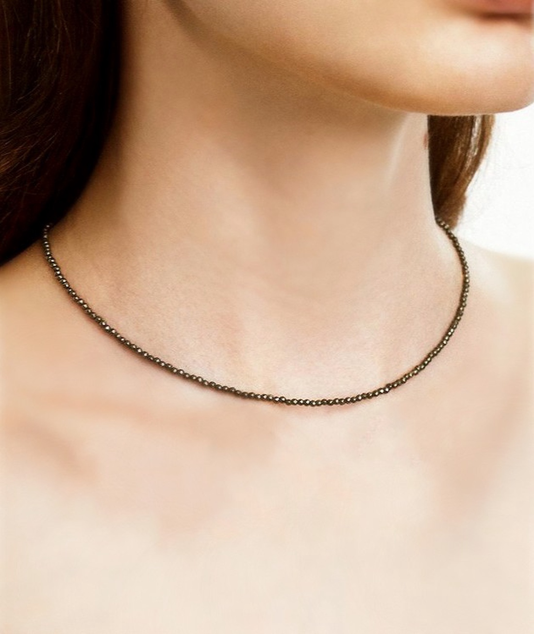Colier minimalist din pirita - Gold Dust - bijuterii - coliere - coliere din mărgele - Artynos.ro
