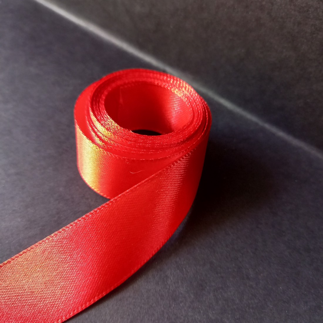 Panglică din satin pentru decorare, cu lățimea de 2 cm  -  - Artynos.ro