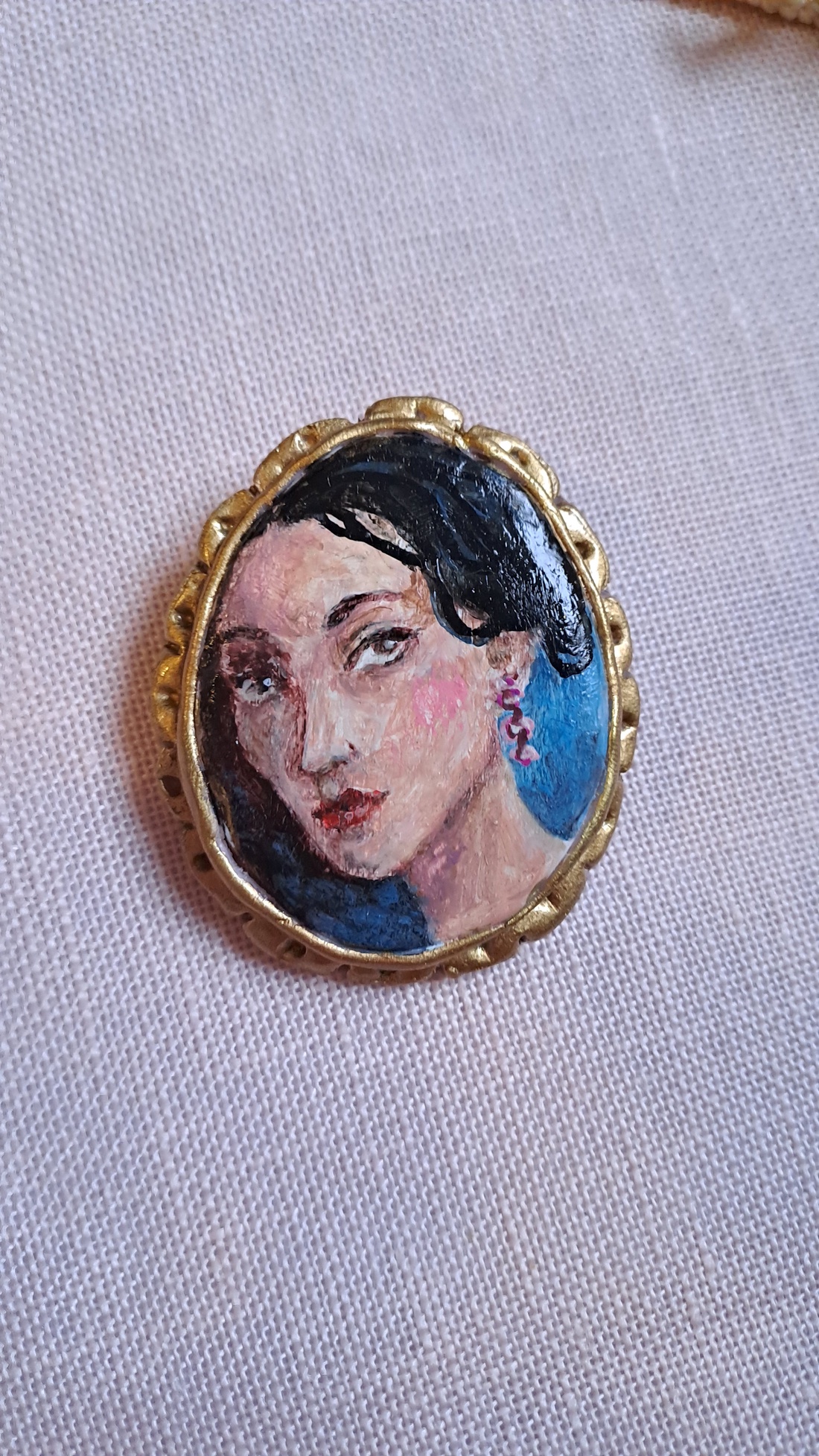 Broșă pictată manual  - bijuterii - broșe - Artynos.ro