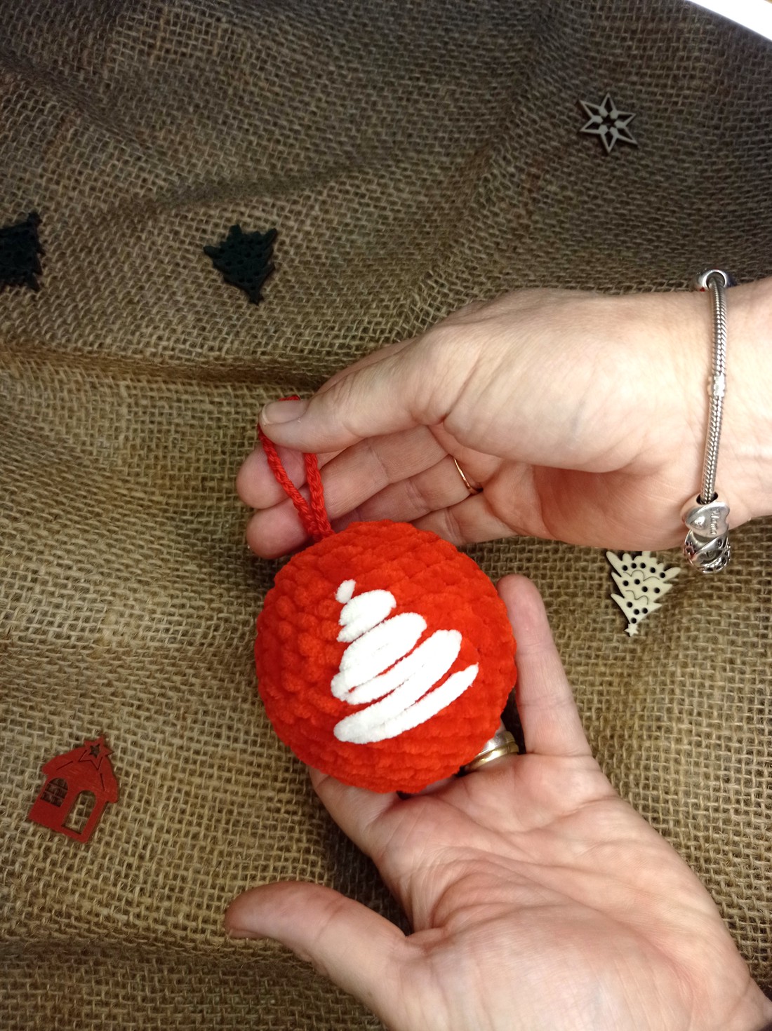 ornamente croșetate pentru pomul de Crăciun - crăciun - decorațiuni de crăciun de casă - globuri de crăciun - Artynos.ro