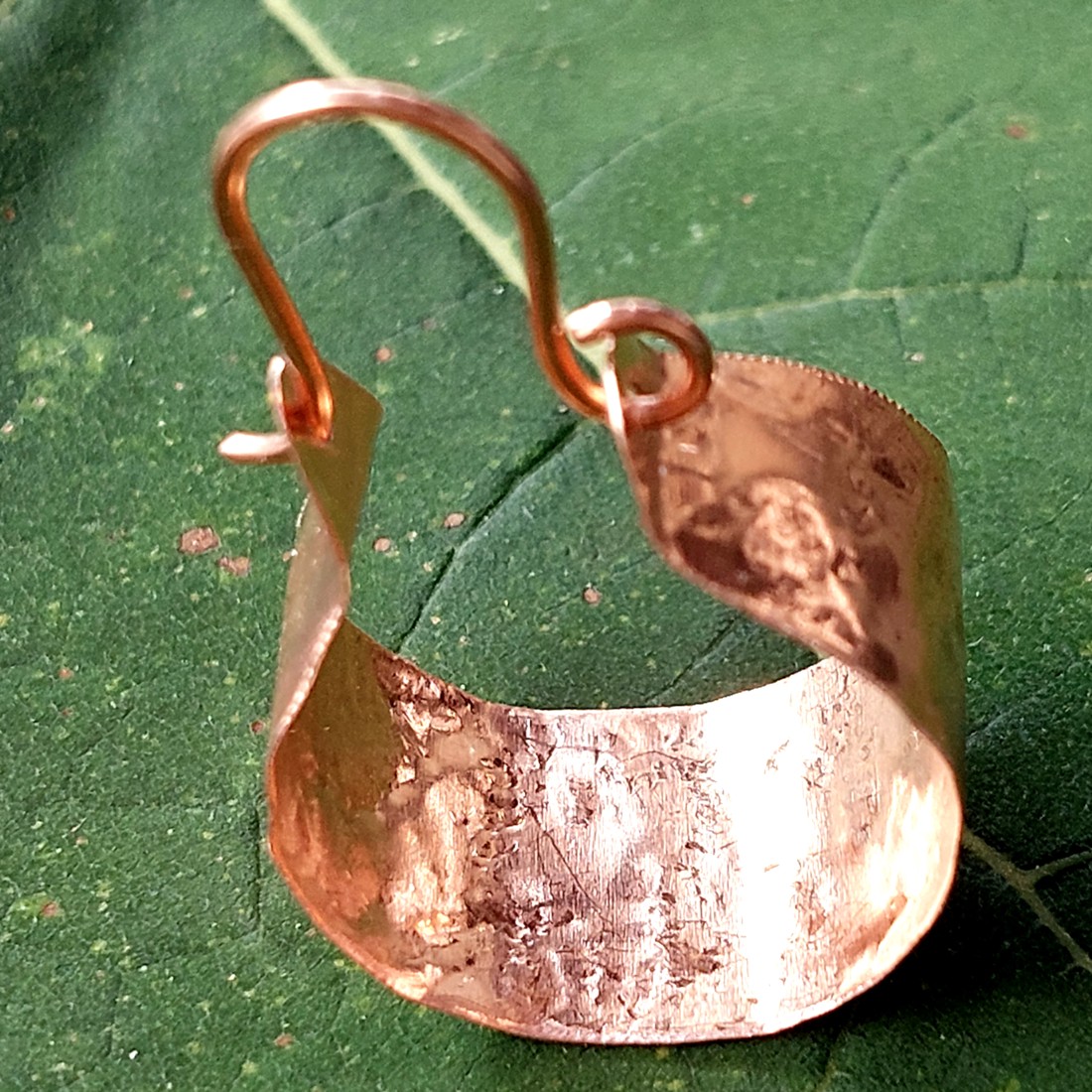 Cercei mini extra în cupru - bijuterii - cercei hoops - Artynos.ro