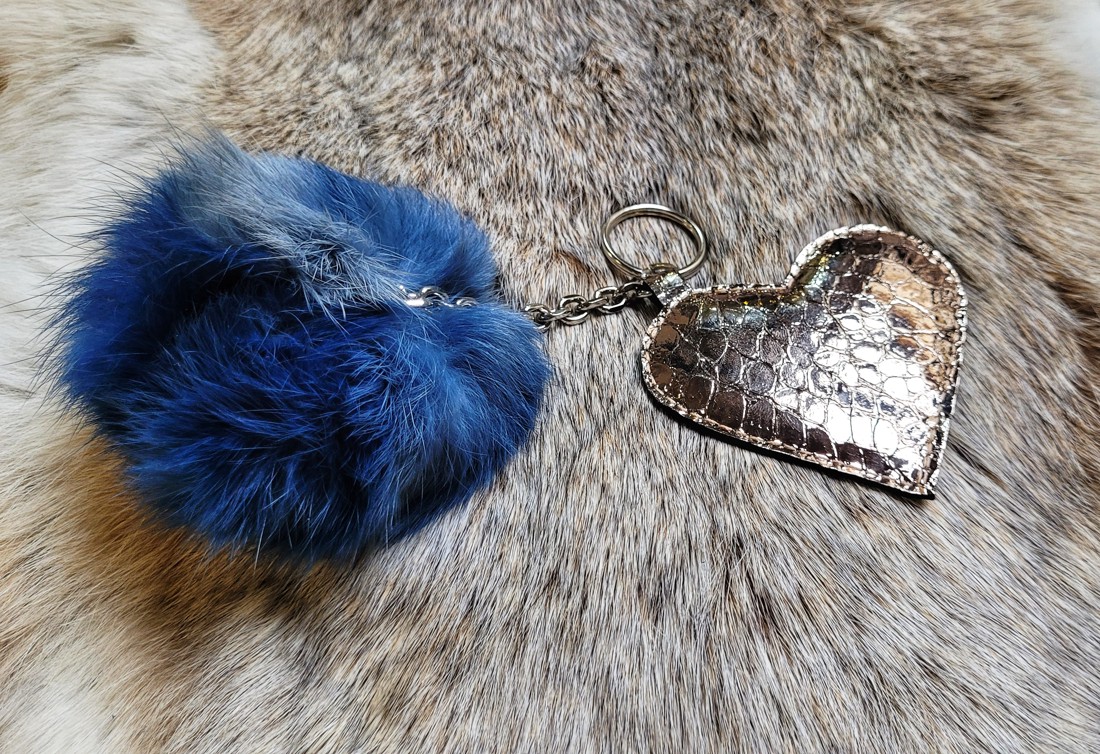 Furry love 6 - dísz - - Artynos.ro Furry love 6 - dísz - - Artynos.ro