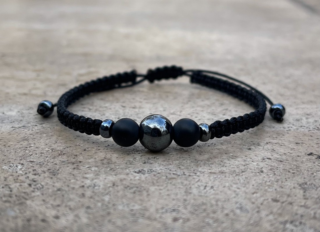 Set de brățări minerale din onix mat și hematit - - Artynos.ro Set de brățări minerale din onix mat și hematit - - Artynos.ro