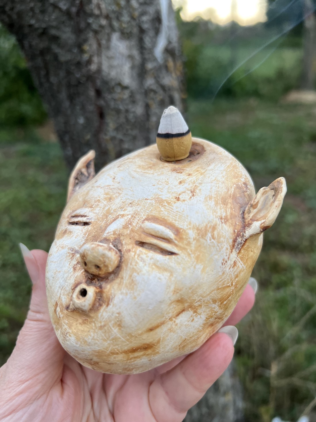 Suport de tămâie troll din ceramică realizat manual - cap de spiriduș special, decorațiuni pentru casă vrăjitoare și boemă - - Artynos.ro Suport de tămâie troll din ceramică realizat manual - cap de spiriduș special, decorațiuni pentru casă vrăjitoare și boemă - - Artynos.ro