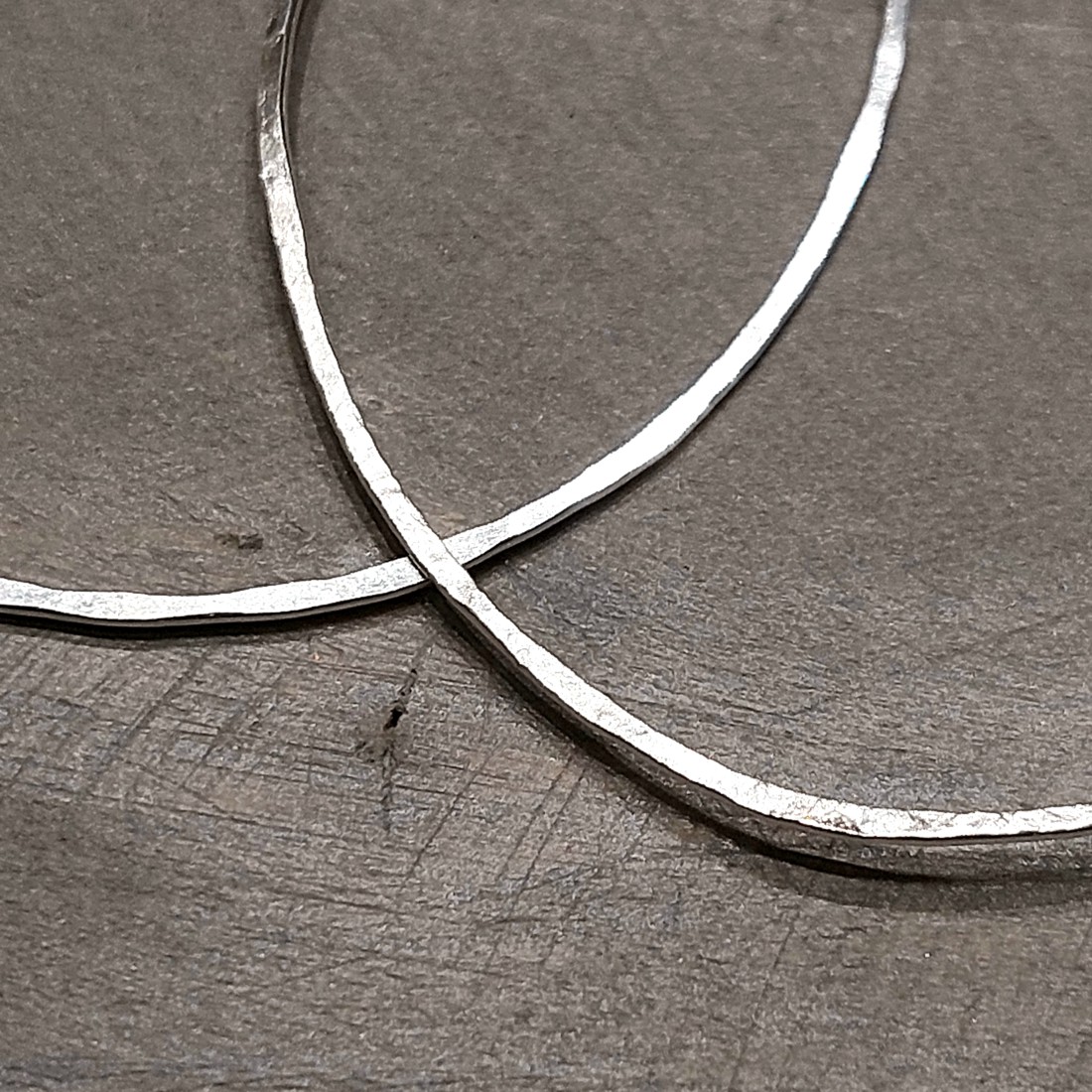 Cercei cu design oval din argint - bijuterii - cercei - cercei din argint - Artynos.ro