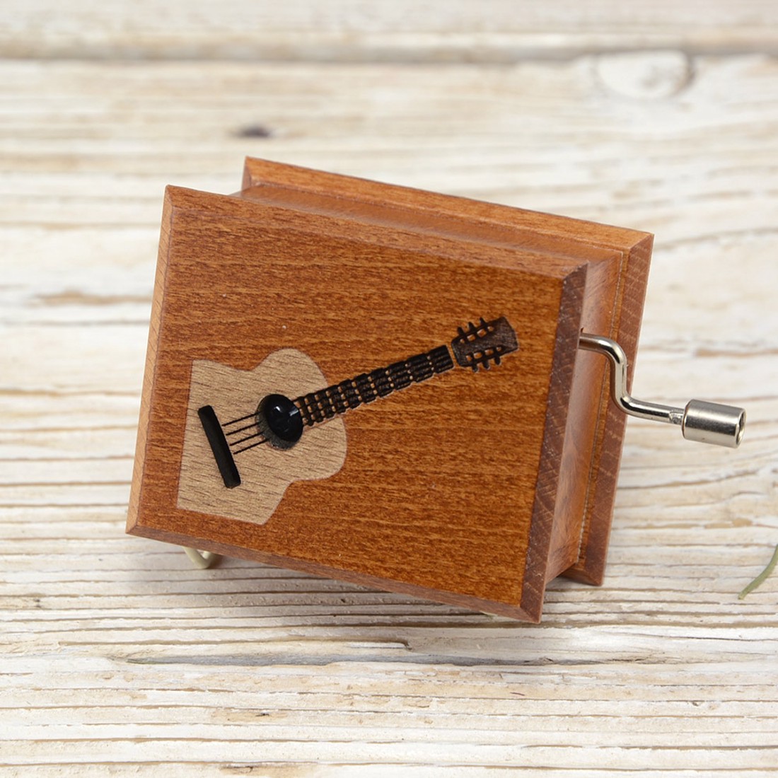 Godfather cutie muzicală antic pin chitara - casă & stil de viață - accesorii pentru decorat casa - decorațiuni de masă și decorațiuni pentru rafturi - cutii muzicale - Artynos.ro Godfather cutie muzicală antic pin chitara - casă & stil de viață - accesorii pentru decorat casa - decorațiuni de masă și decorațiuni pentru rafturi - cutii muzicale - Artynos.ro