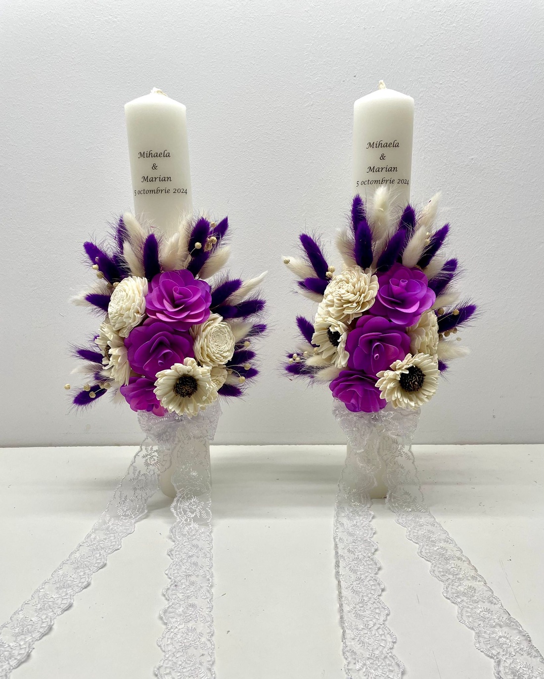 Set 2 lumanari de cununie, flori naturale uscate, cod SL17 - accesorii nuntă - materiale decor pentru nuntă - lumânări de nuntă și suport lumânări - Artynos.ro