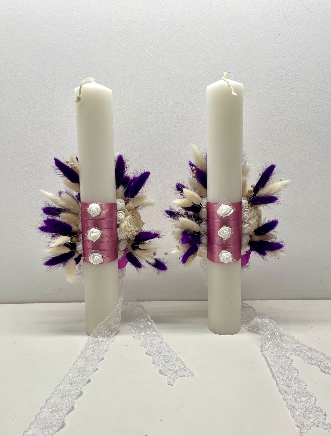 Set 2 lumanari de cununie, flori naturale uscate, cod SL17 - accesorii nuntă - materiale decor pentru nuntă - lumânări de nuntă și suport lumânări - Artynos.ro