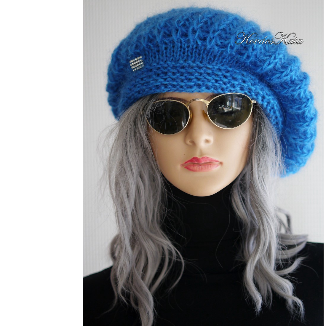 BORBÁLA / albastru cobalt - bască, beretă exclusiv tricotată manual din mohair - îmbrăcăminte și modă - eșarfe, pălării, fularuri - căciulă - Artynos.ro