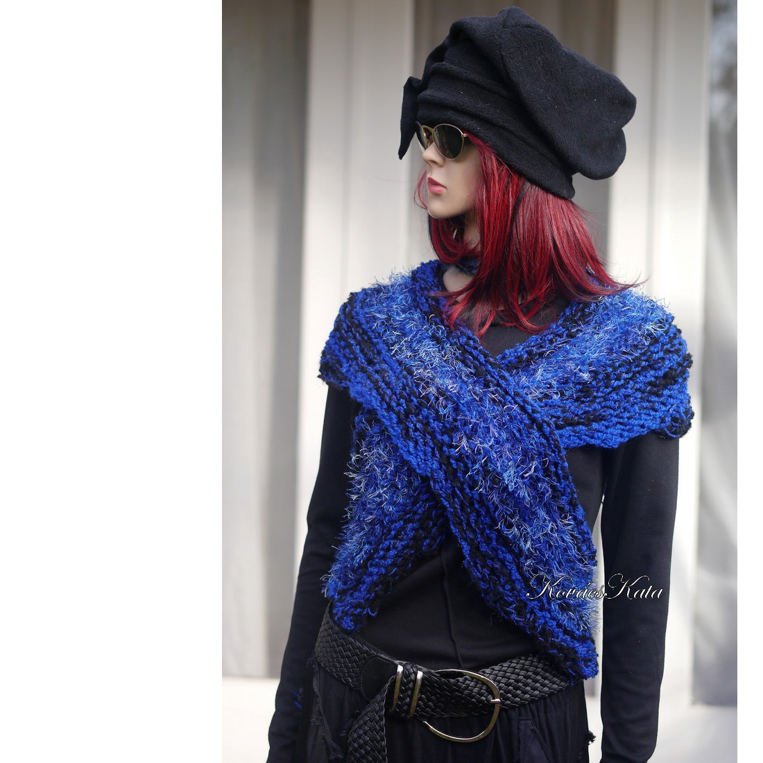 MANDRAGORA / albastru regal - exclusiv eșarfă tricotată, vestă - îmbrăcăminte și modă - eșarfe, pălării, fularuri - șaluri - Artynos.ro