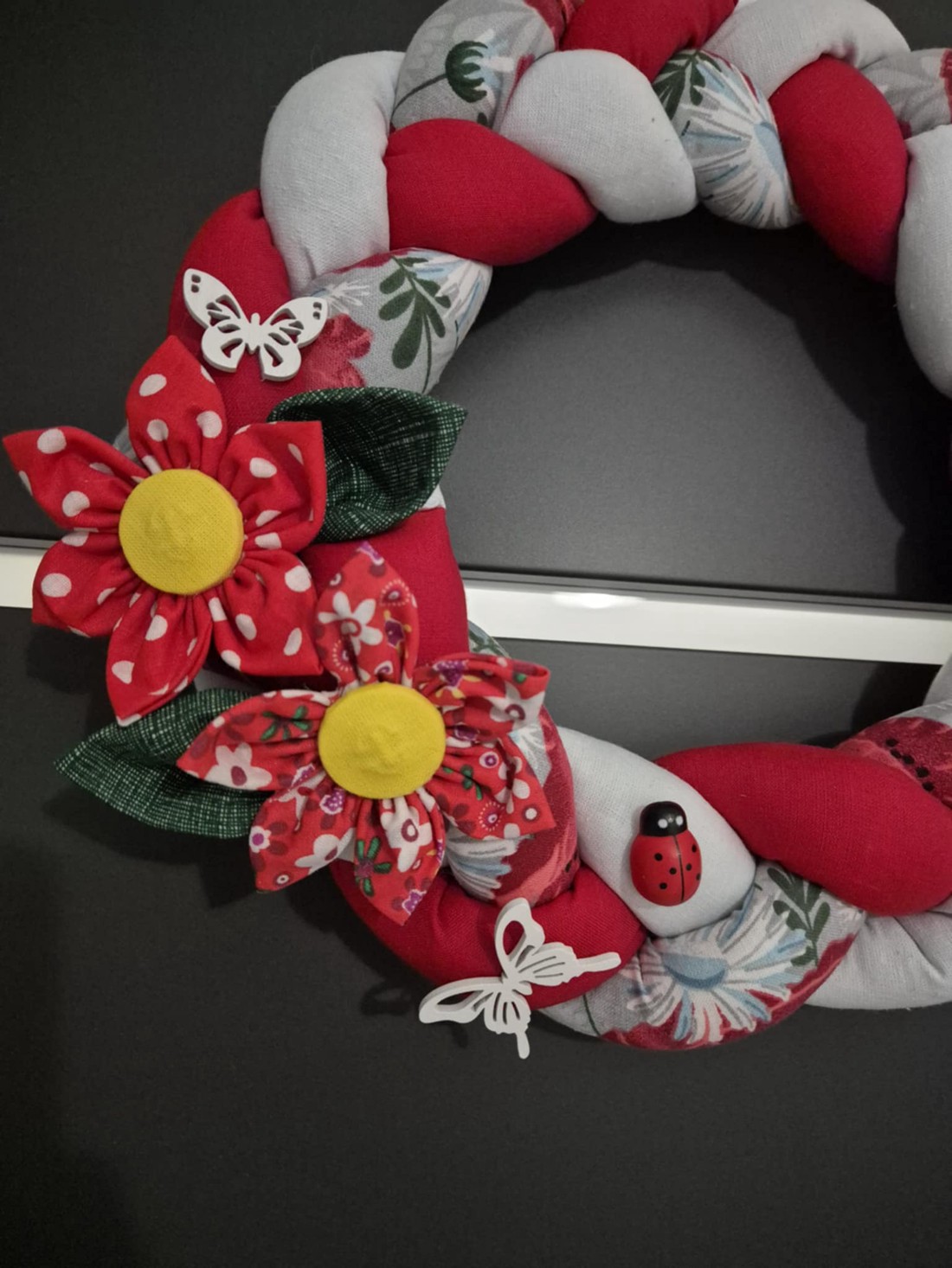 Poppy împletit decorare ușă, decorare fereastră - - Artynos.ro Poppy împletit decorare ușă, decorare fereastră - - Artynos.ro