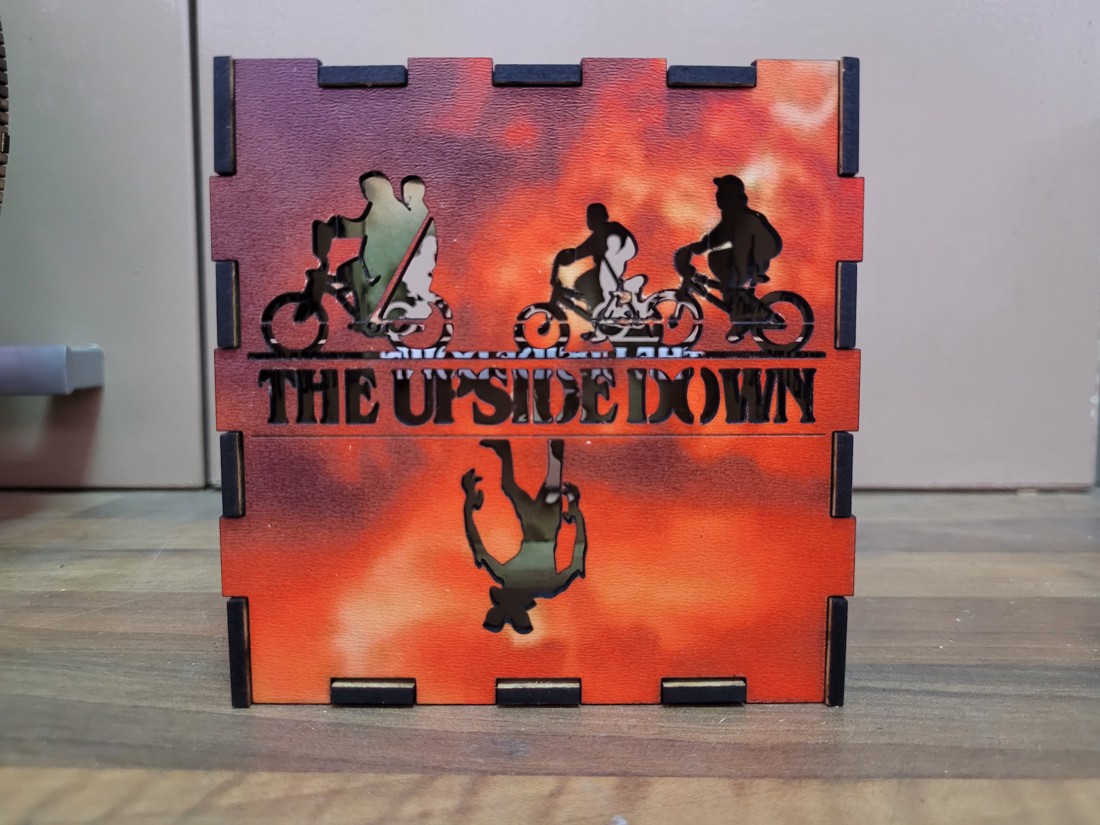 Lampa decorativă Stranger Things  - casă & stil de viață - lămpi și corpuri de iluminat - lampă de ambianță - Artynos.ro