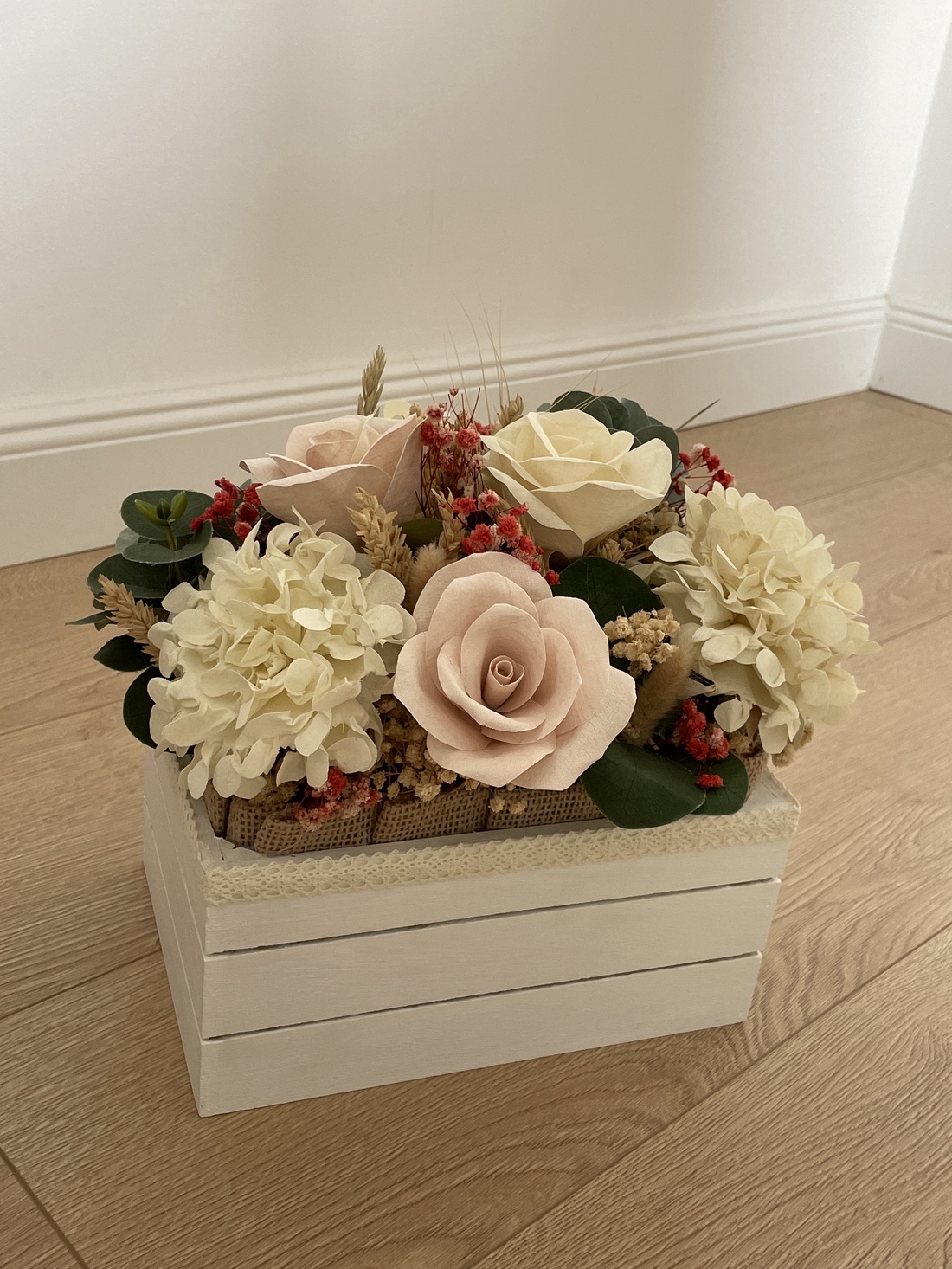 Aranjament floral  - casă & stil de viață - decorațiuni de casă - accesorii florale - cutii cu flori - Artynos.ro