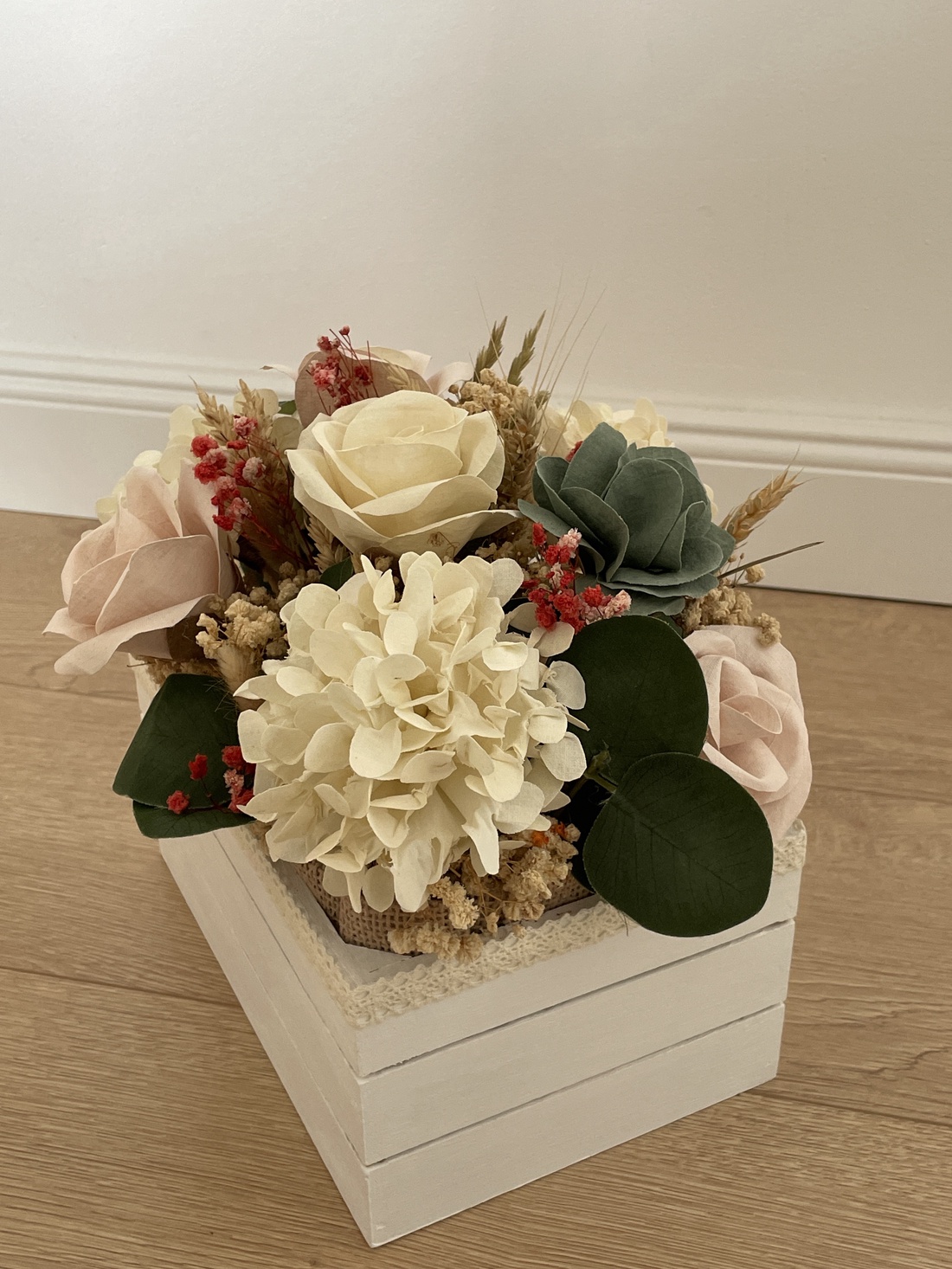 Aranjament floral  - casă & stil de viață - decorațiuni de casă - accesorii florale - cutii cu flori - Artynos.ro