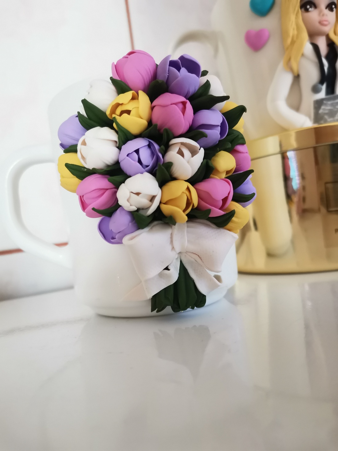 Cana lalele personalizata din fimo - casă & stil de viață - accesorii pentru echipamente de bucătărie - accesorii de servire - căni - Artynos.ro Cana lalele personalizata din fimo - casă & stil de viață - accesorii pentru echipamente de bucătărie - accesorii de servire - căni - Artynos.ro