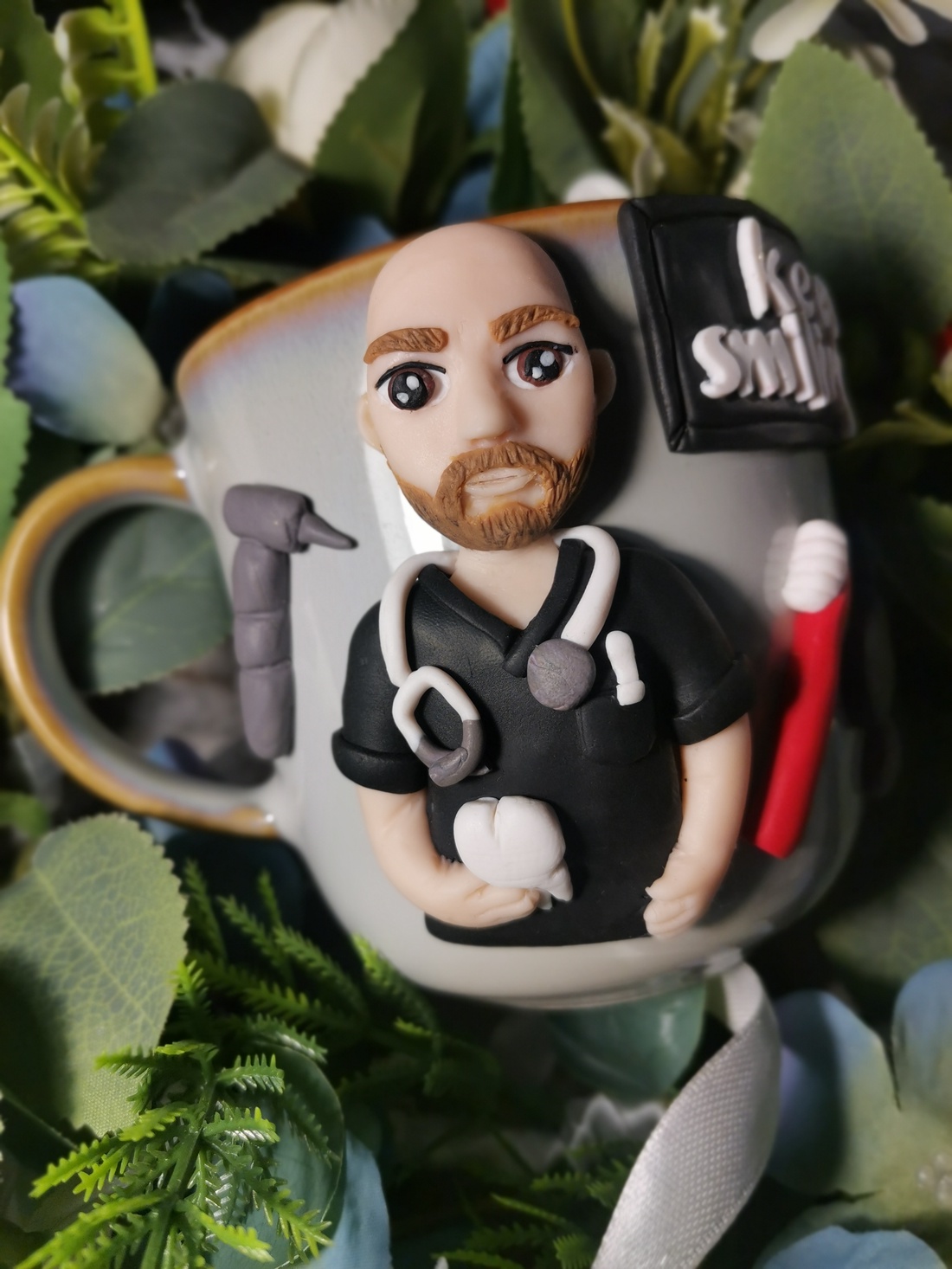 Cană Personalizată cu FIMO Medic Stomatolog - casă & stil de viață - accesorii pentru echipamente de bucătărie - accesorii de servire - căni - Artynos.ro Cană Personalizată cu FIMO Medic Stomatolog - casă & stil de viață - accesorii pentru echipamente de bucătărie - accesorii de servire - căni - Artynos.ro