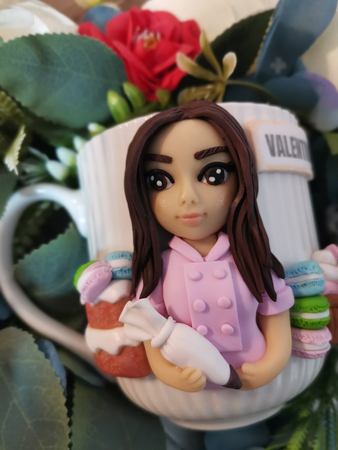 Cana personalizata cu figurina cofetar (profesii) - accesorii de crăciun - cadou tematic de moș crăciun, decorațiuni - cadouri de moș crăciun - Artynos.ro Cana personalizata cu figurina cofetar (profesii) - accesorii de crăciun - cadou tematic de moș crăciun, decorațiuni - cadouri de moș crăciun - Artynos.ro