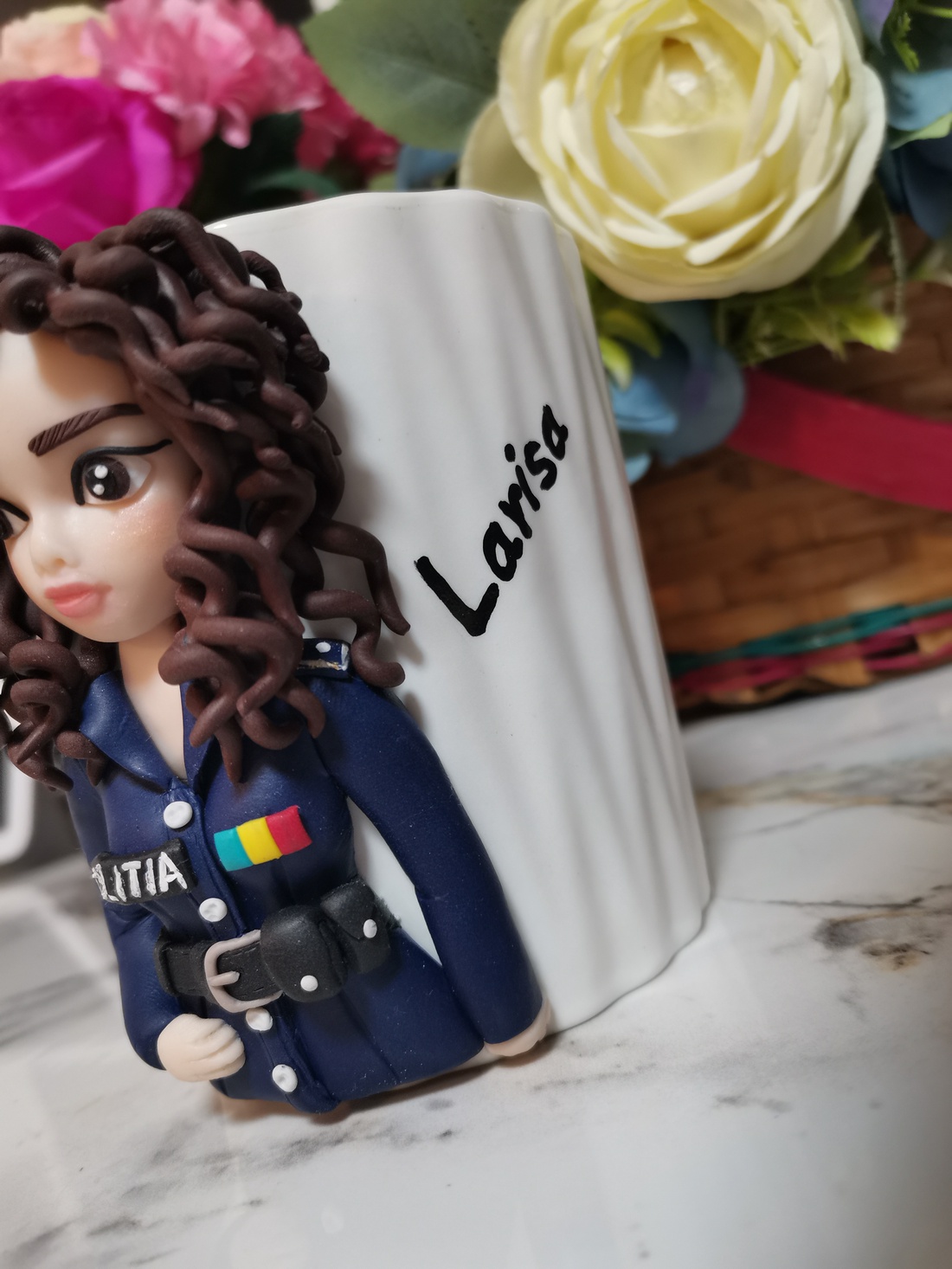 Cana personalizata cu figurina politista - casă & stil de viață - seturi de cadou - Artynos.ro