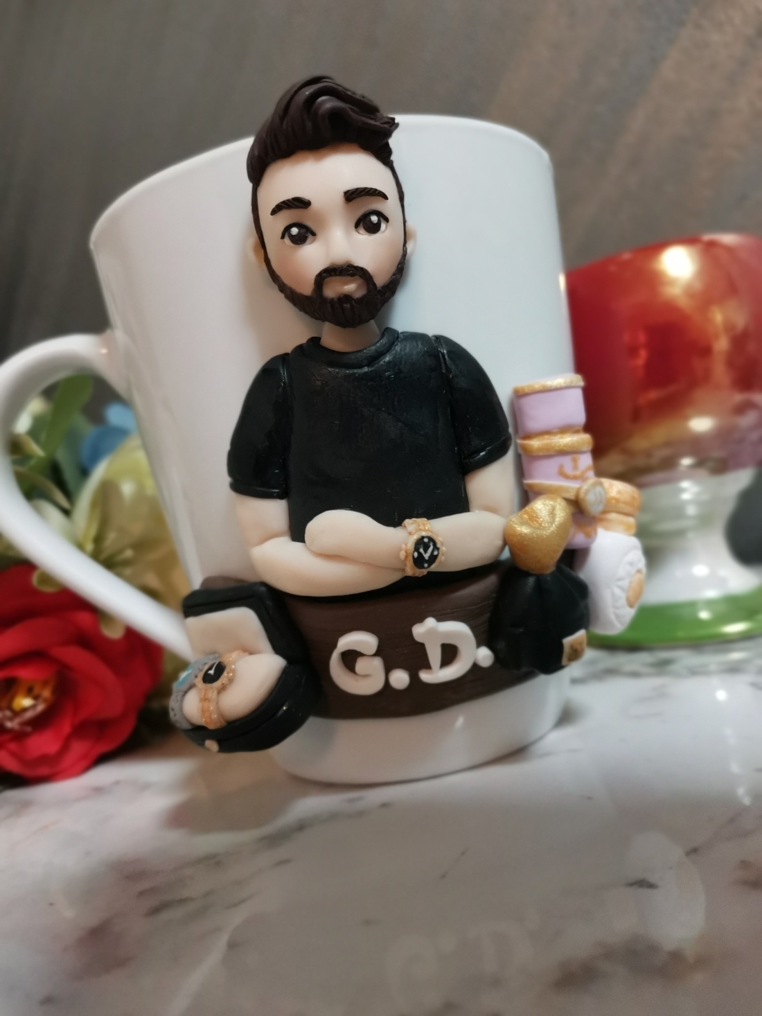 Cana personalizata cu figurina stilizata barbat si accesorii - casă & stil de viață - seturi de cadou - Artynos.ro