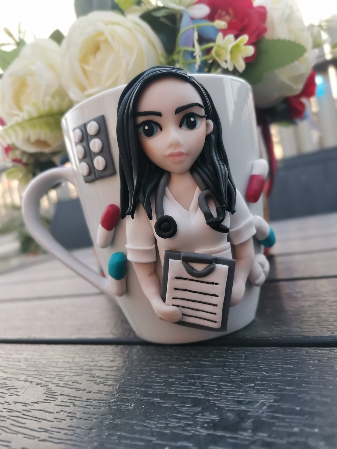 Cana personalizata cu figurina 3d pentru asistenta  - casă & stil de viață - seturi de cadou - Artynos.ro