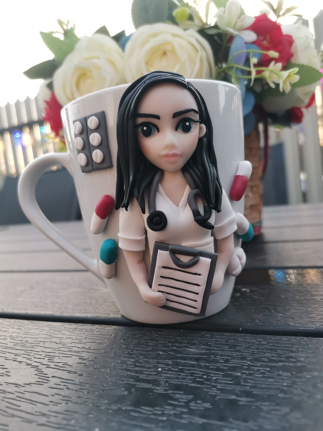 Cana personalizata cu figurina 3d pentru asistenta  - casă & stil de viață - seturi de cadou - Artynos.ro