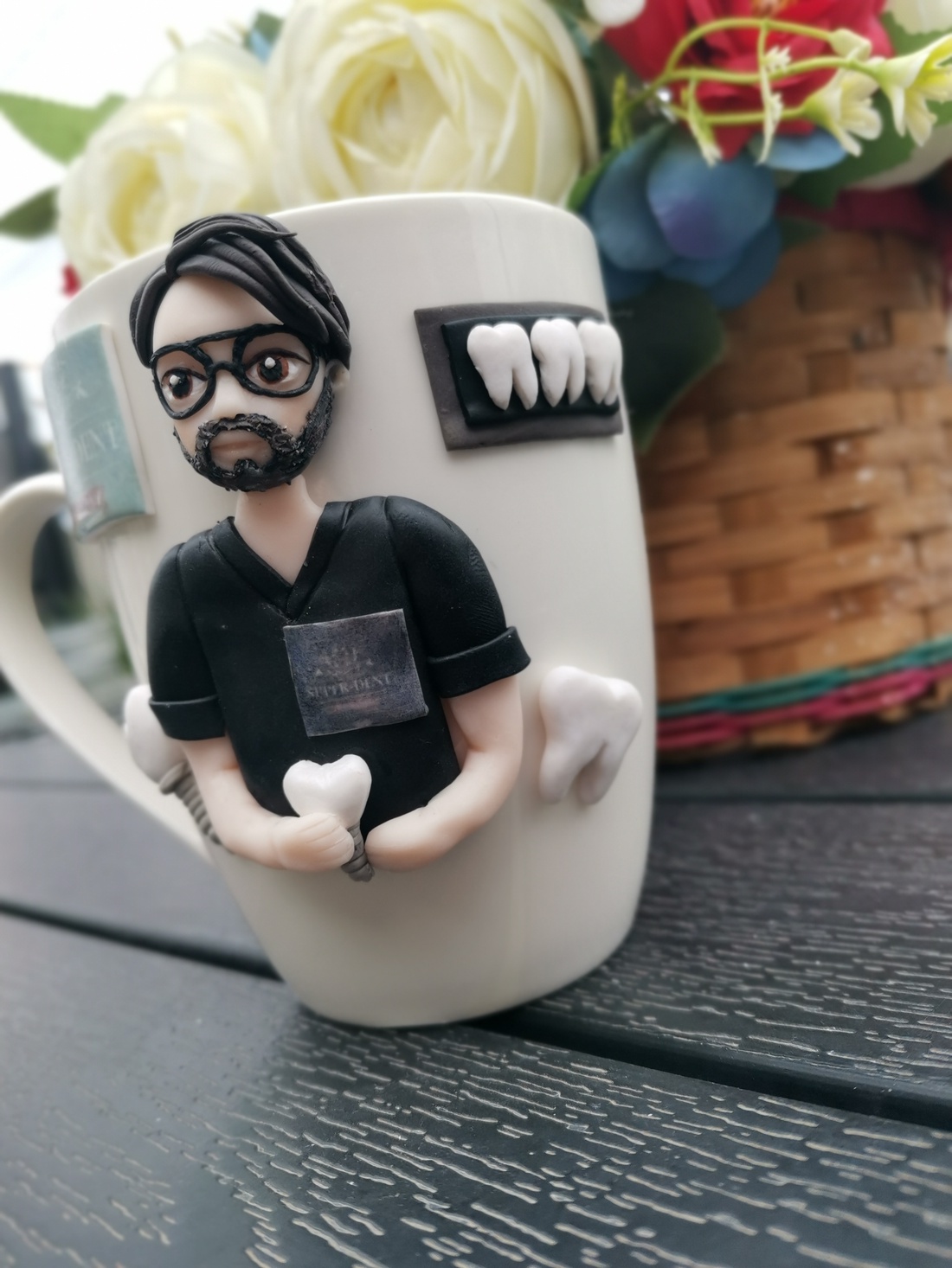 Cană Personalizată cu figurina 3d� Medic Stomatolog implantolog  - casă & stil de viață - seturi de cadou - Artynos.ro