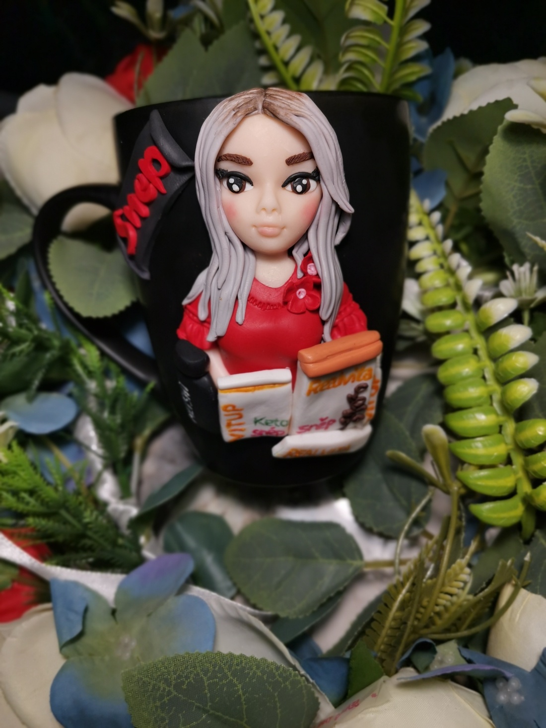 Cana personalizata cu figurina blonda reprezentant SNEP - casă & stil de viață - seturi de cadou - Artynos.ro