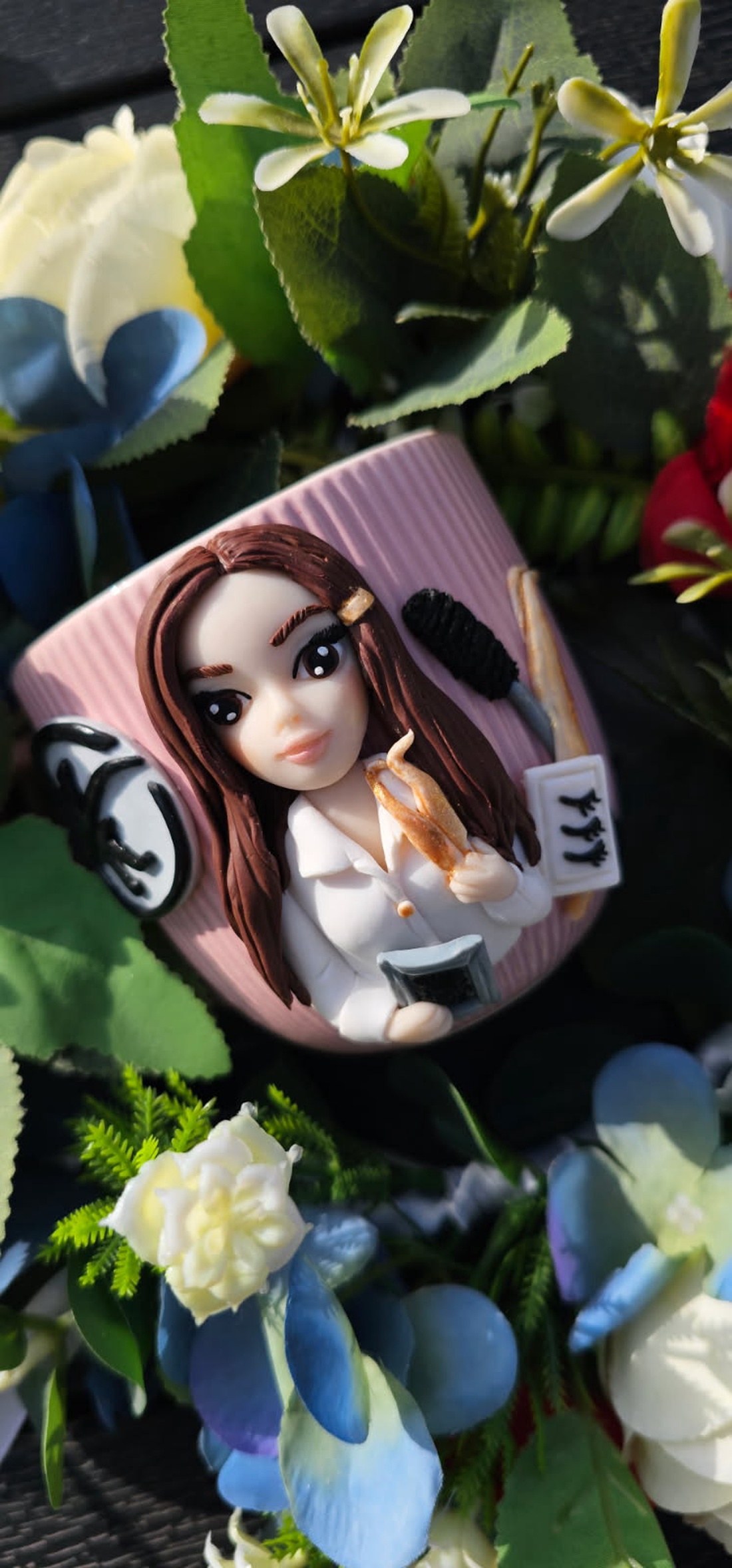 Cana personalizata cu figurina Lashes artist 2 - casă & stil de viață - seturi de cadou - Artynos.ro