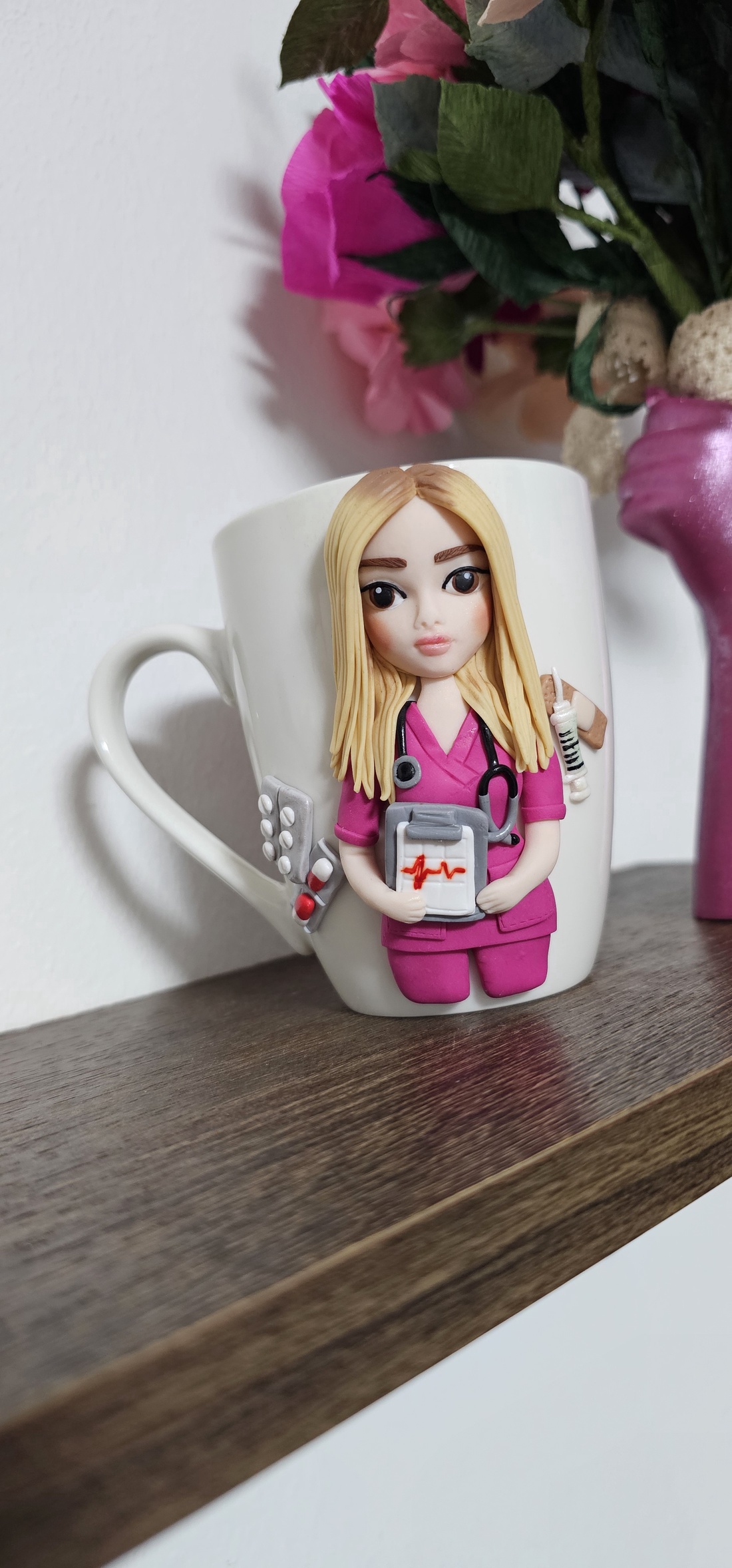 Cana personalizata cu figurina 3d pentru asistenta  - casă & stil de viață - seturi de cadou - Artynos.ro