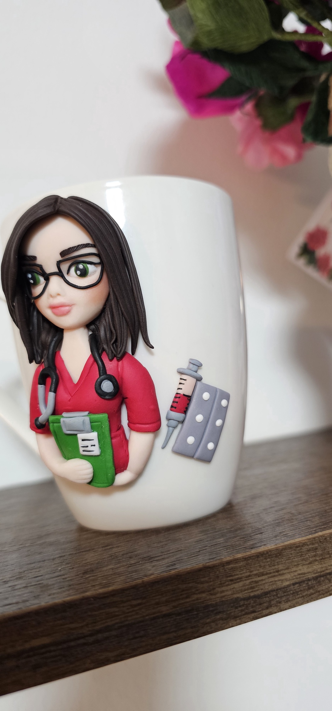 Cana personalizata cu figurina 3d pentru asistenta medicala - casă & stil de viață - seturi de cadou - Artynos.ro