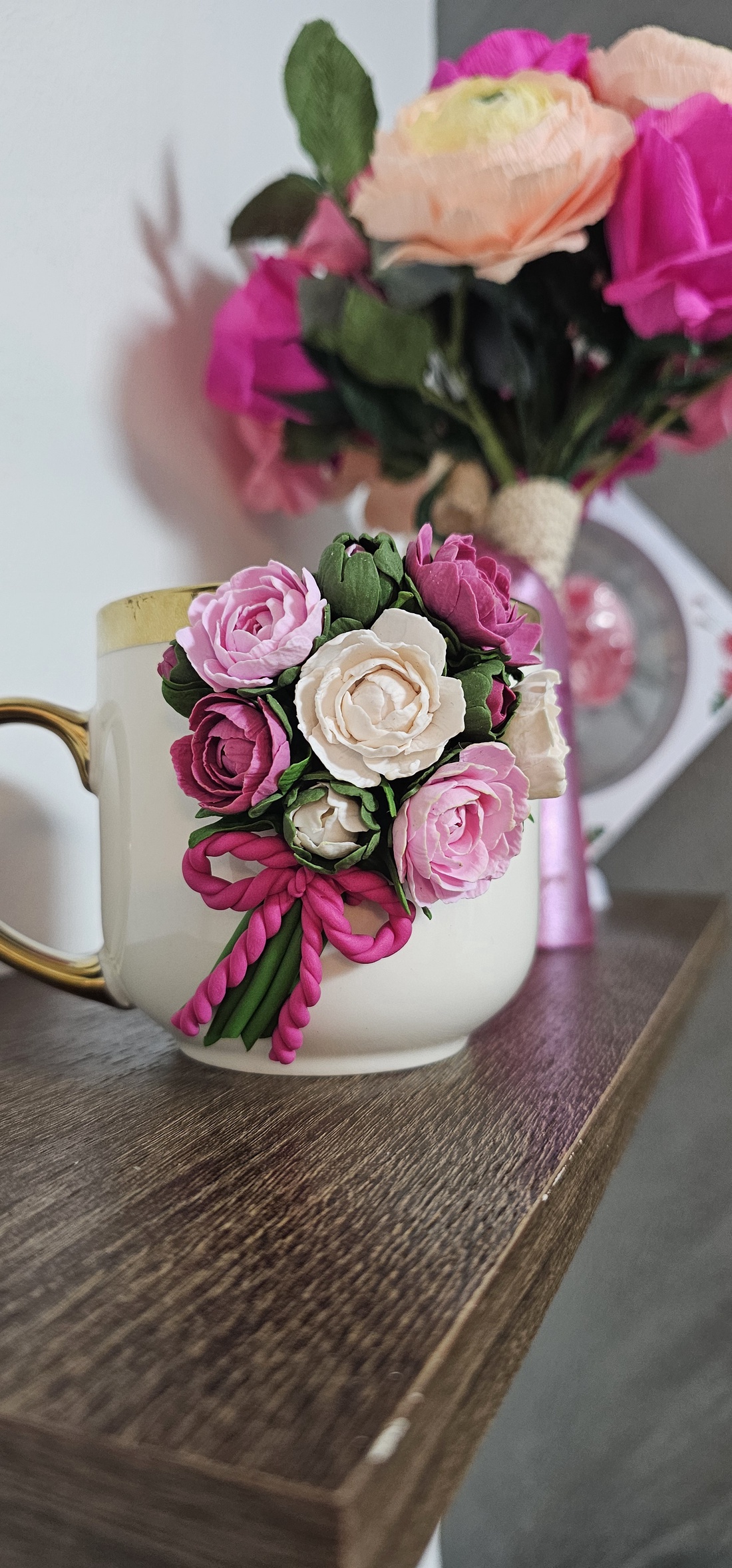 Cana personalizata mix de flori realizata manual margarete/albastrele/bujori/lalele/trandafiri 2 - crăciun - cadouri de moș crăciun - cadouri de moș crăciun - Artynos.ro