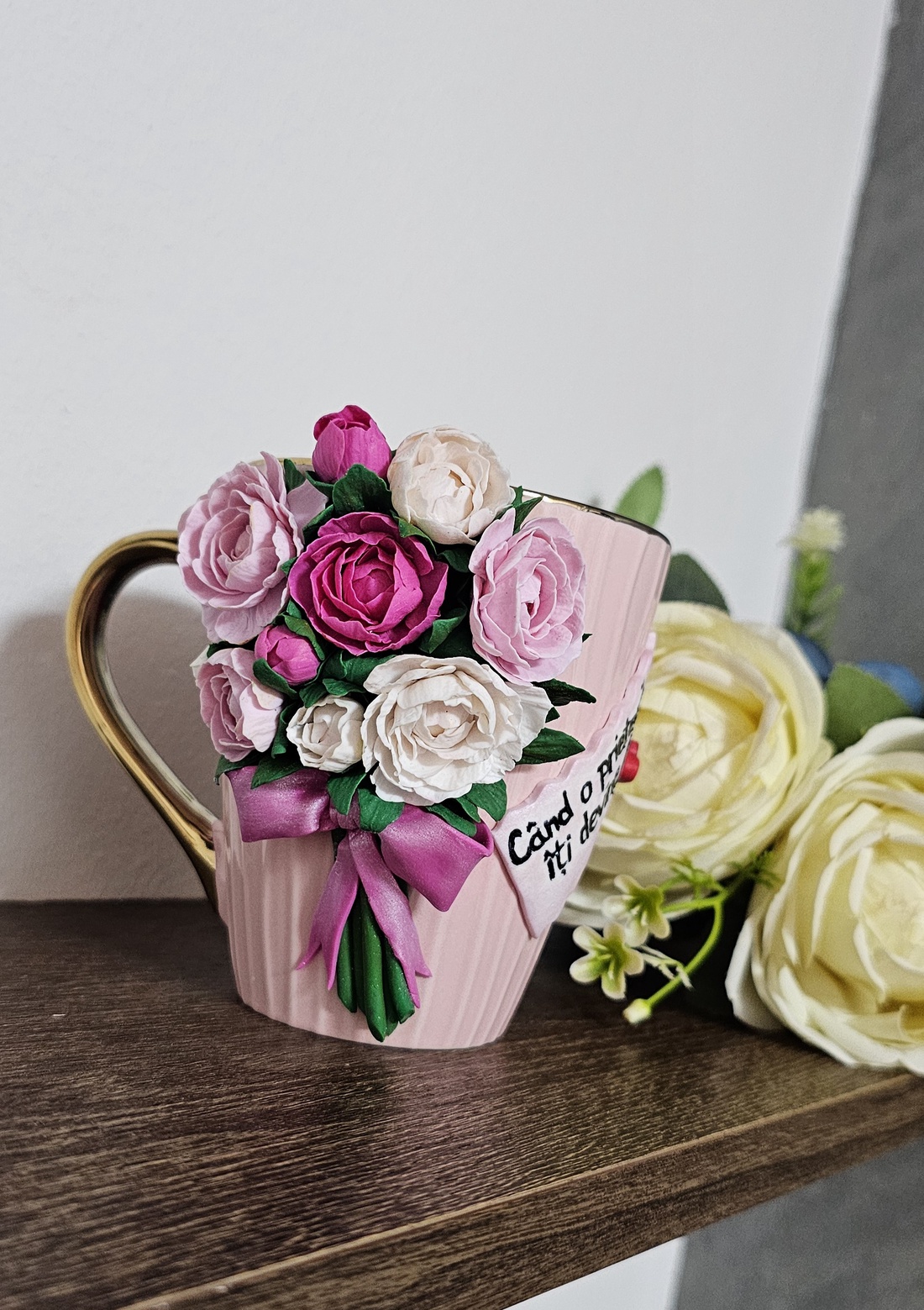 Cana personalizata buchet de bujori si mesaj - crăciun - cadouri de moș crăciun - cadouri de moș crăciun - Artynos.ro