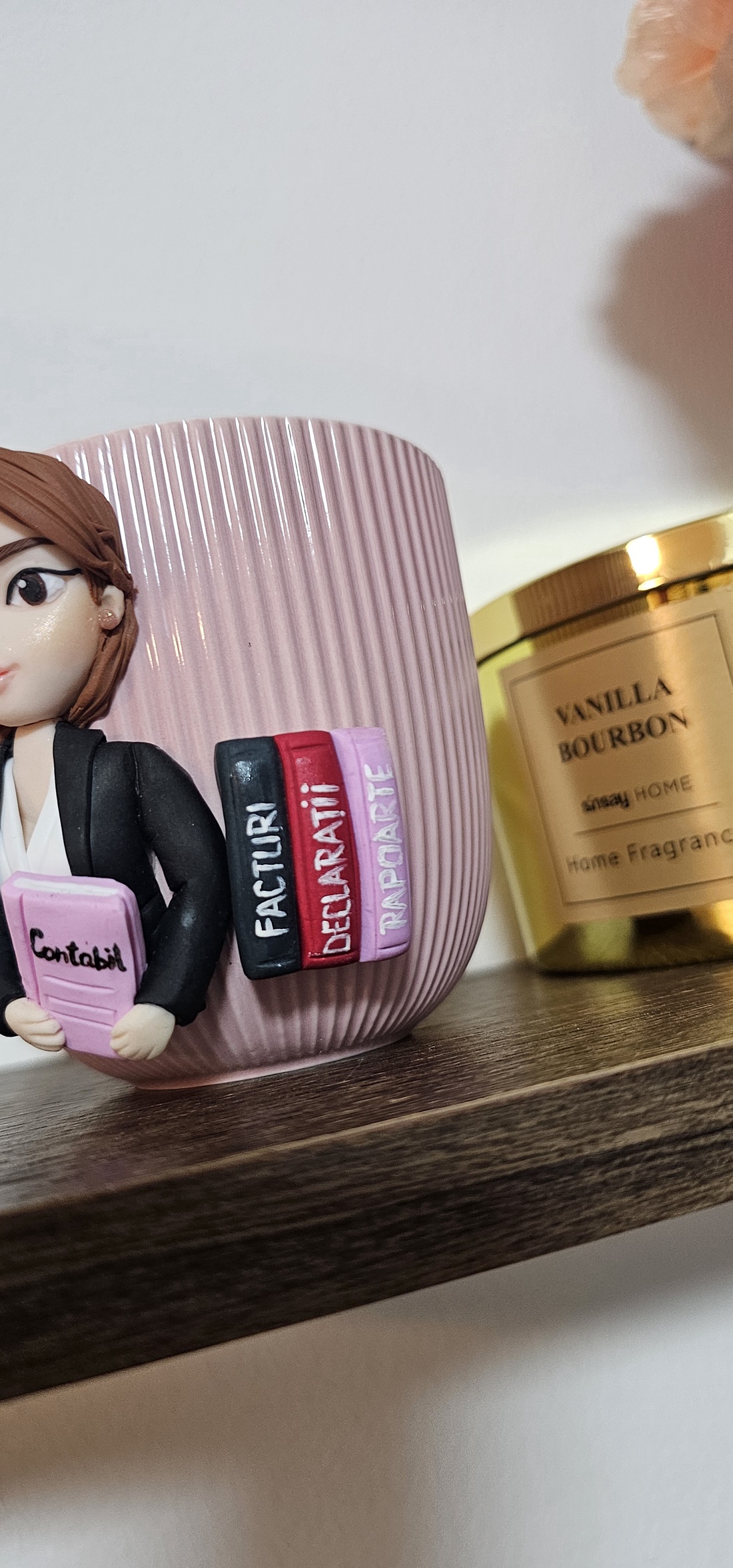 Cana personalizata cu figurina 3d- contabil  - crăciun - cadouri de moș crăciun - cadouri de moș crăciun - Artynos.ro