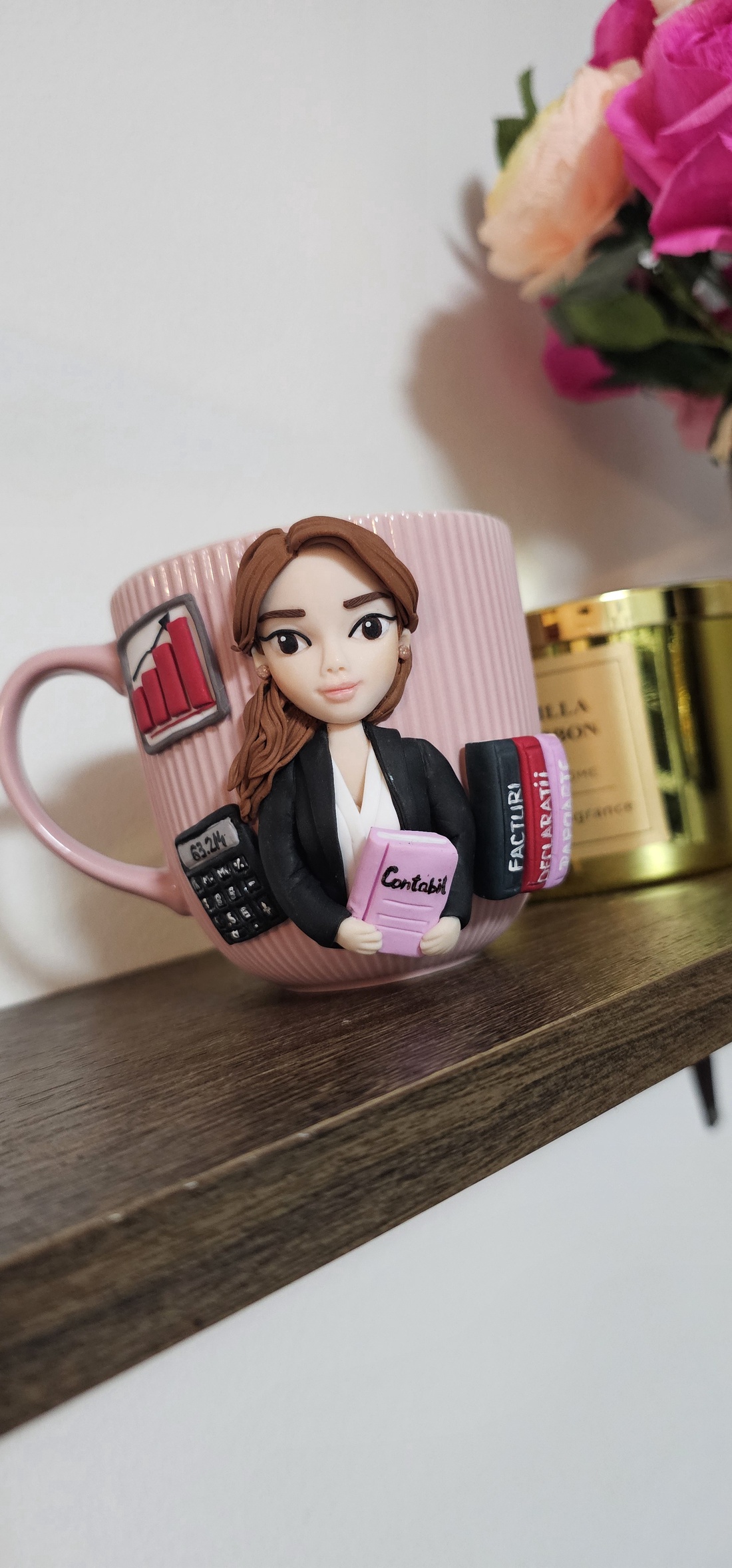 Cana personalizata cu figurina 3d- contabil  - crăciun - cadouri de moș crăciun - cadouri de moș crăciun - Artynos.ro