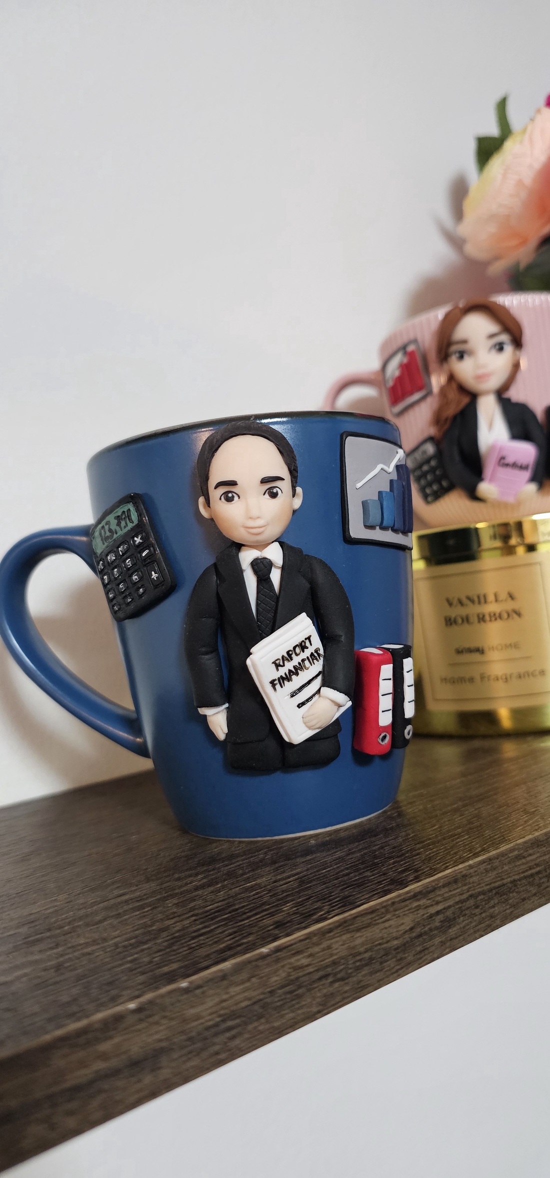 Cana personalizata cu figurina 3d- contabil  - crăciun - cadouri de moș crăciun - cadouri de moș crăciun - Artynos.ro