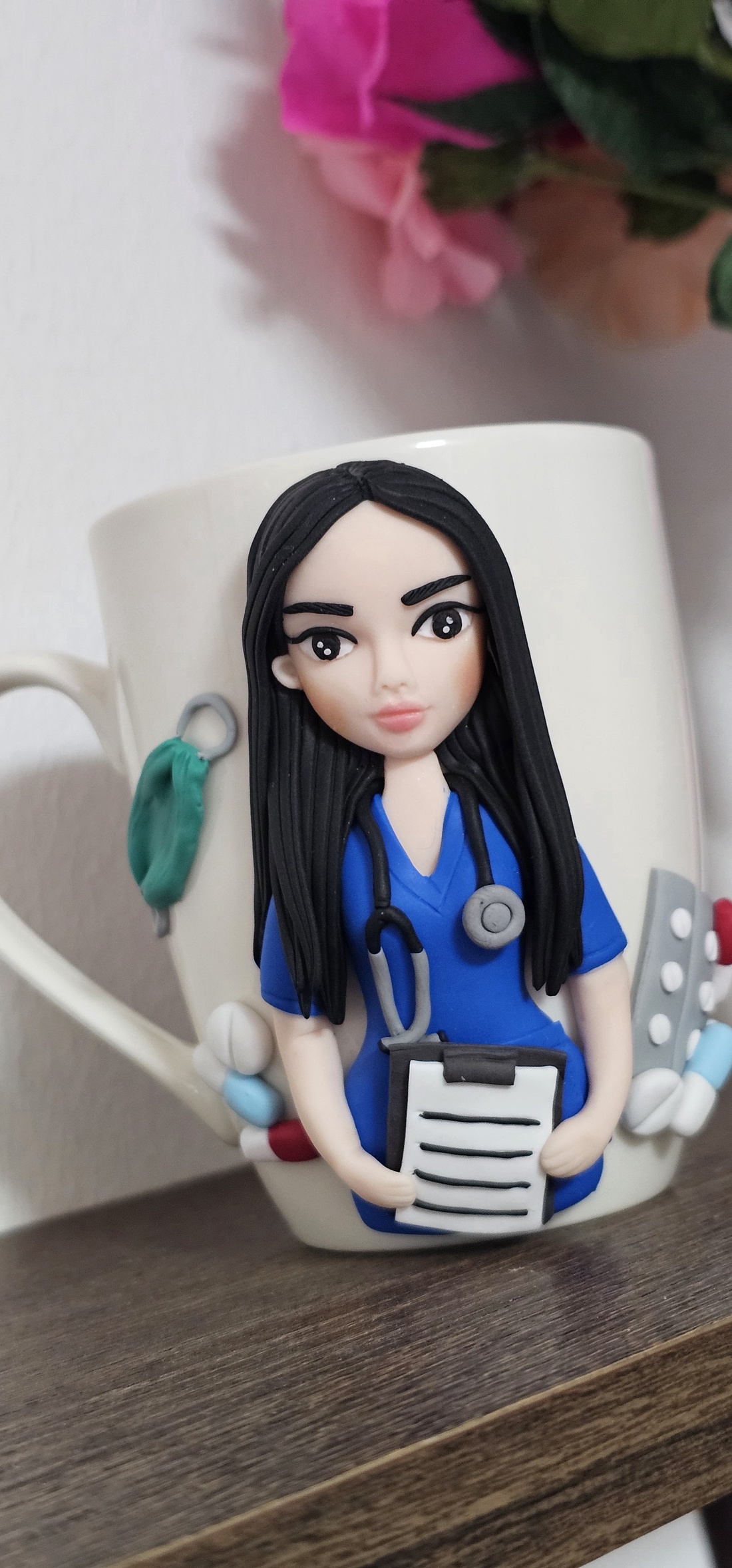 Cana personalizata cu figurina 3d pentru asistenta  - casă & stil de viață - seturi de cadou - Artynos.ro