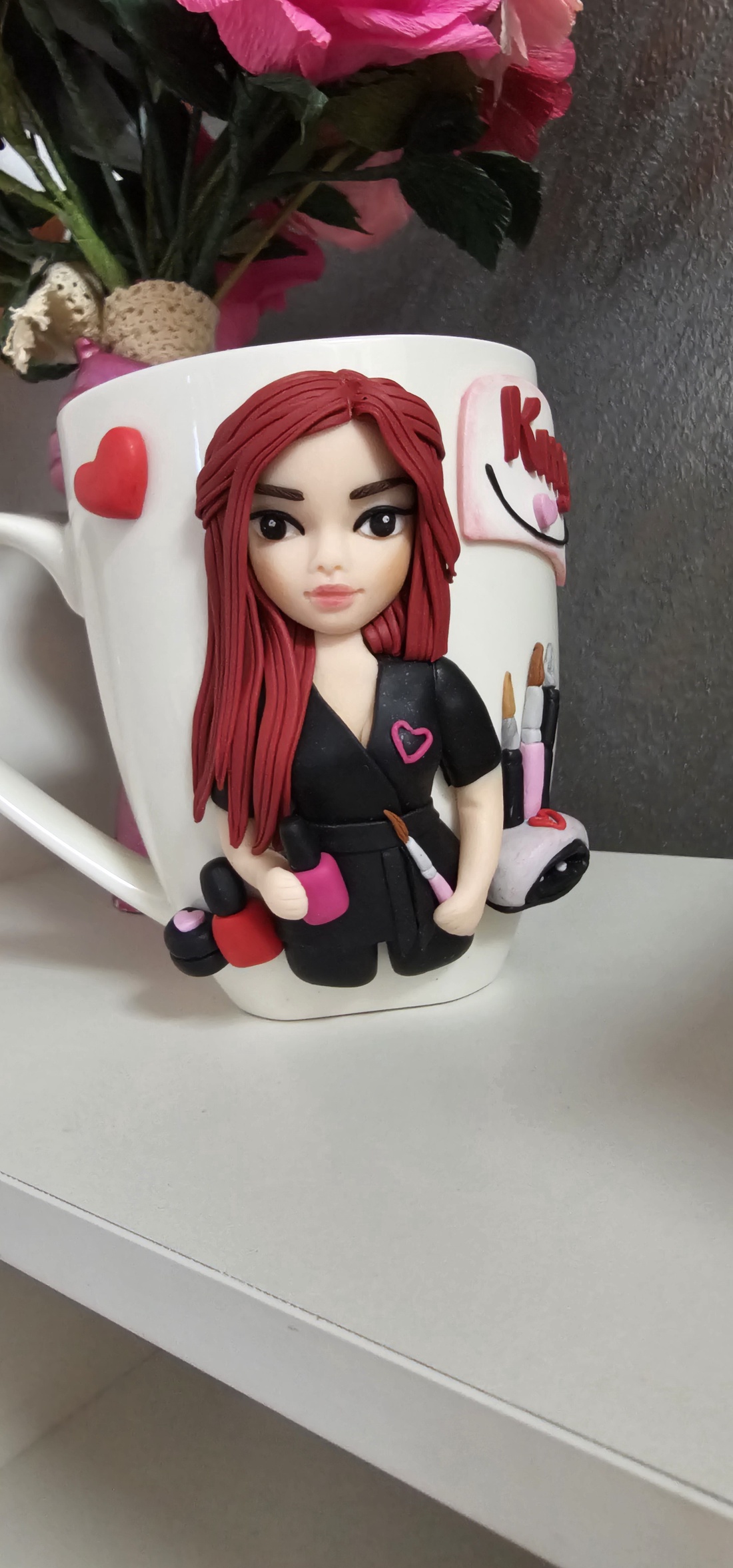 Cana decorata cu fimo nail artist/make-up artist/profesii  - casă & stil de viață - echipamente de bucătărie - accesorii de servire - căni - Artynos.ro